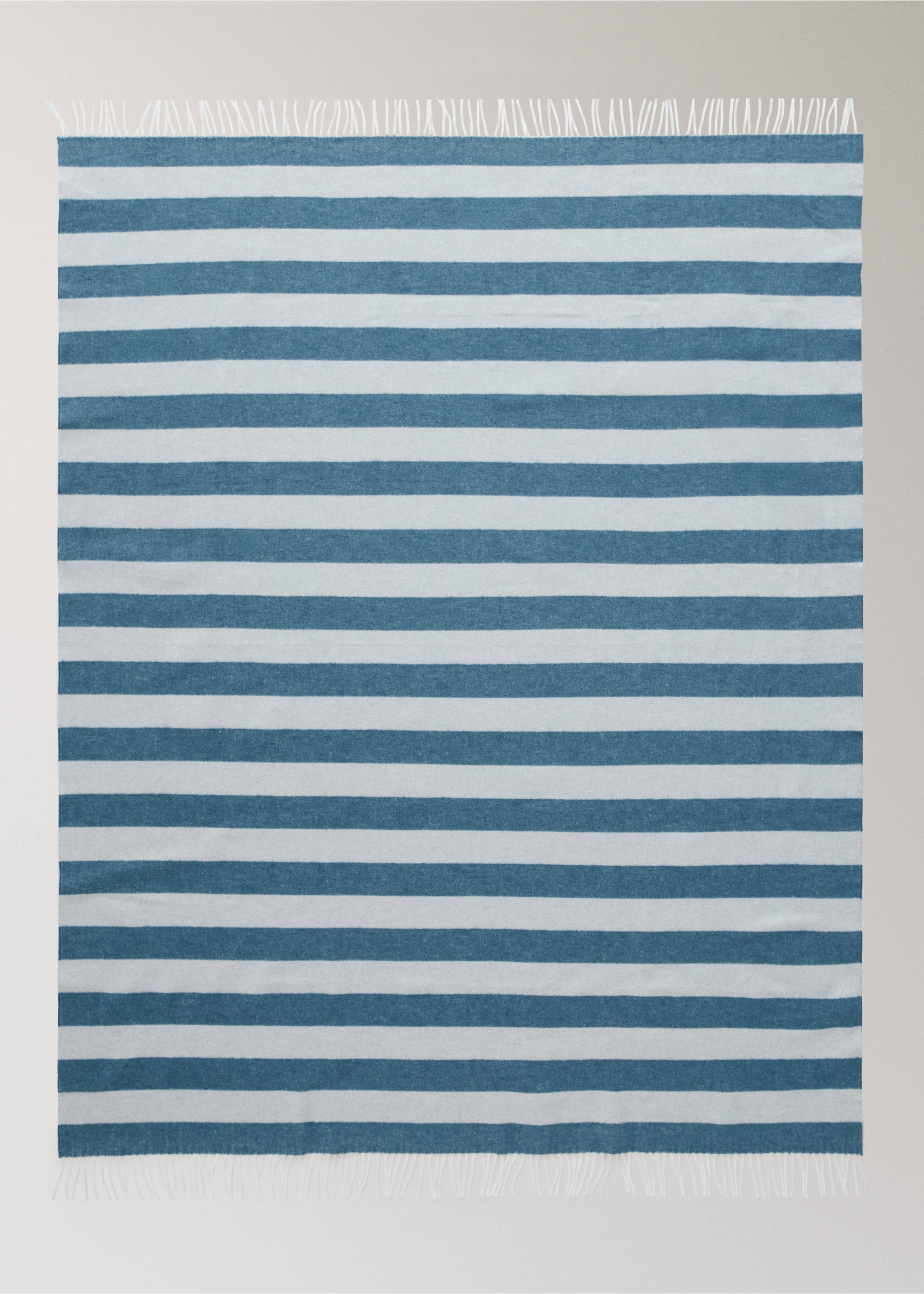 Striped cotton throw with tassels - Details of the article 3, Blue. Ref: 27091536-00.