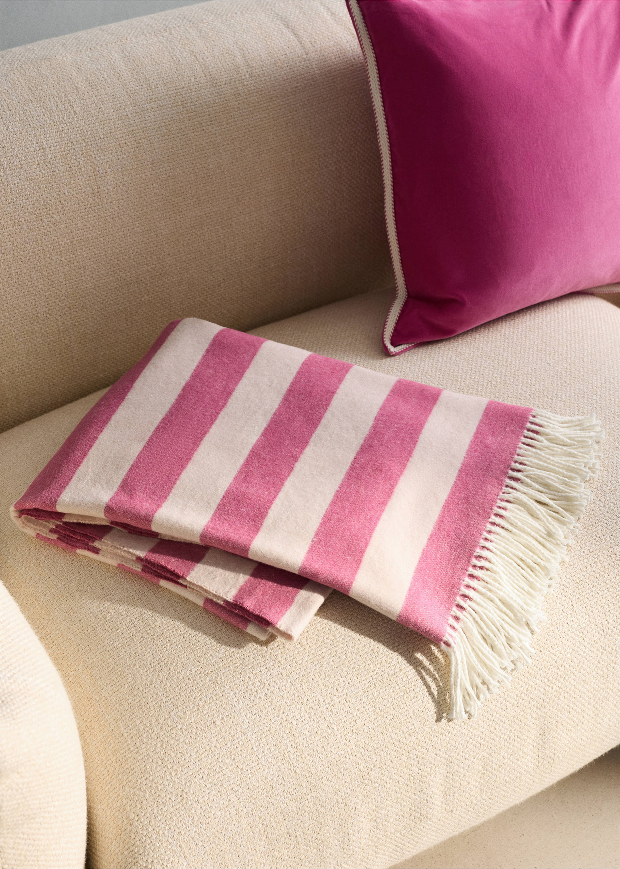 Striped cotton throw with tassels - General plane, Pink. Ref: 27091536-00.