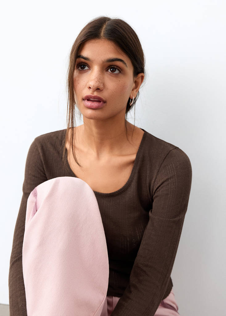 Fine-knit T-shirt — Brown