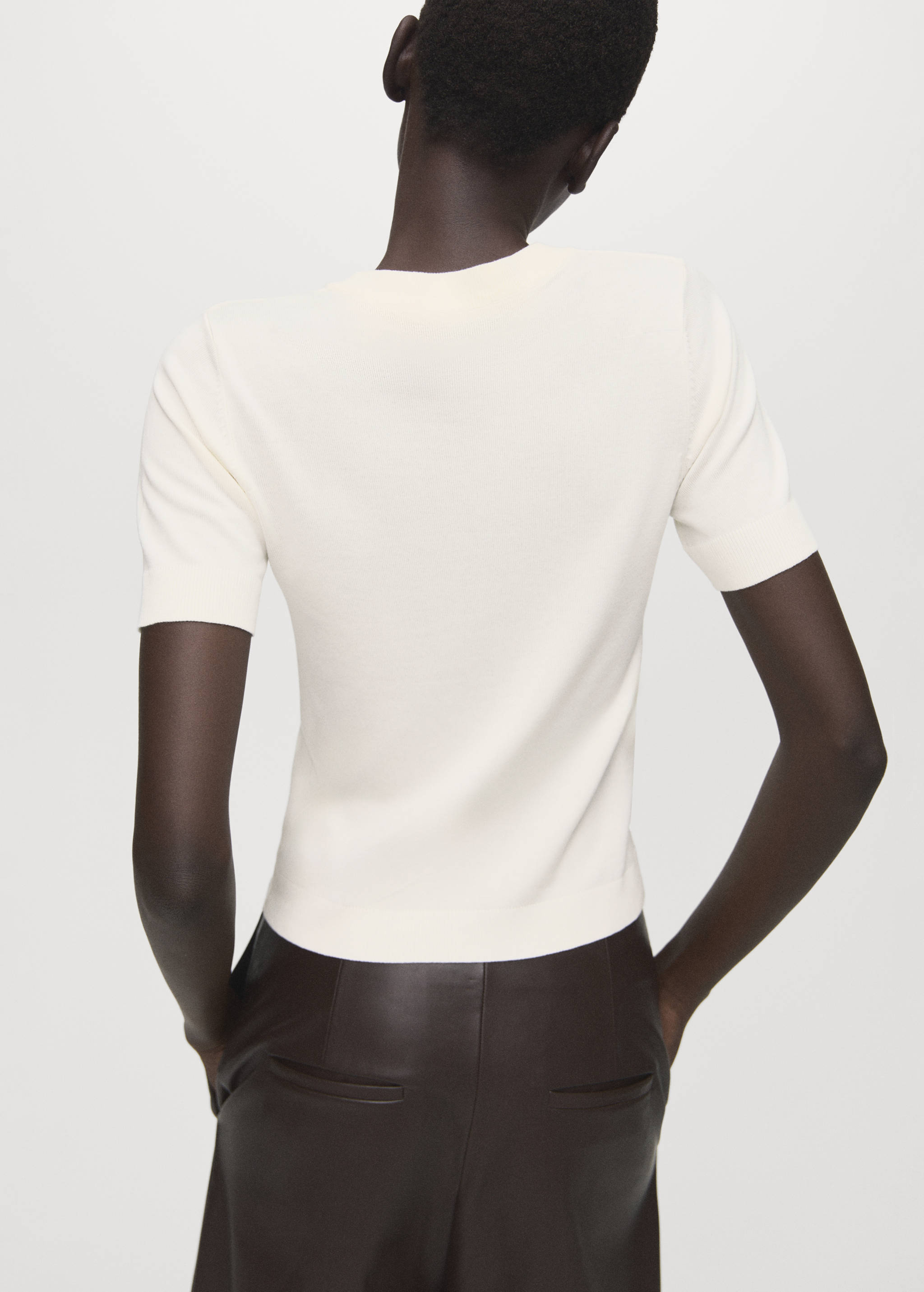 Pull-over maille fine manches courtes - Verso de l’article