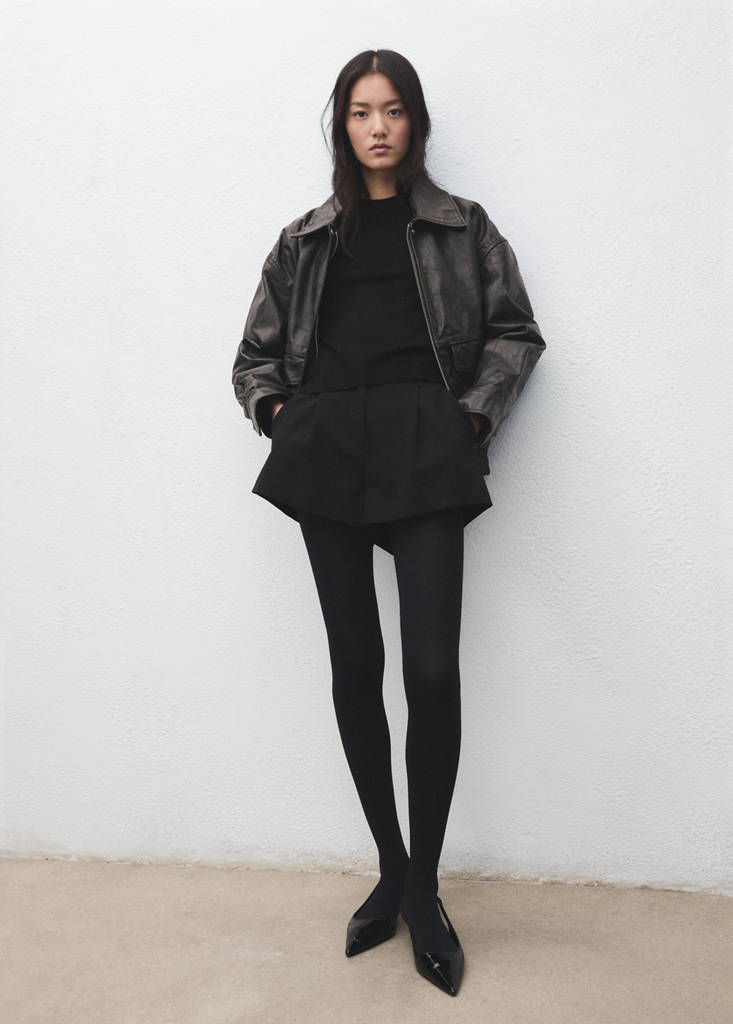 Short-sleeved fine-knit sweater — Black