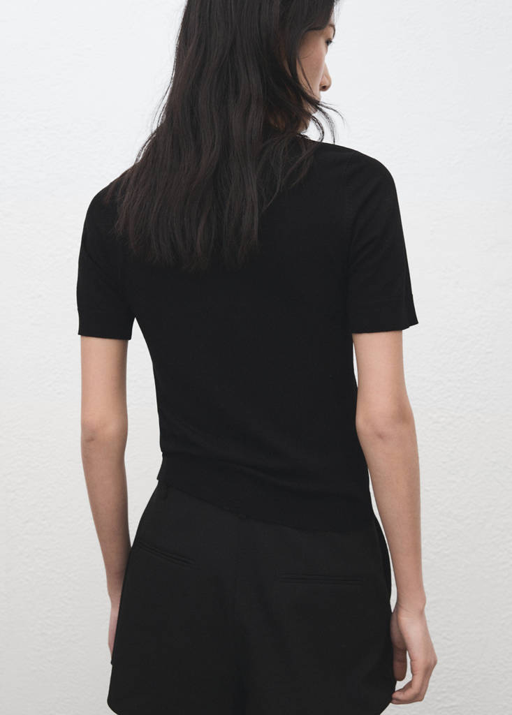 Short-sleeved fine-knit sweater — Black