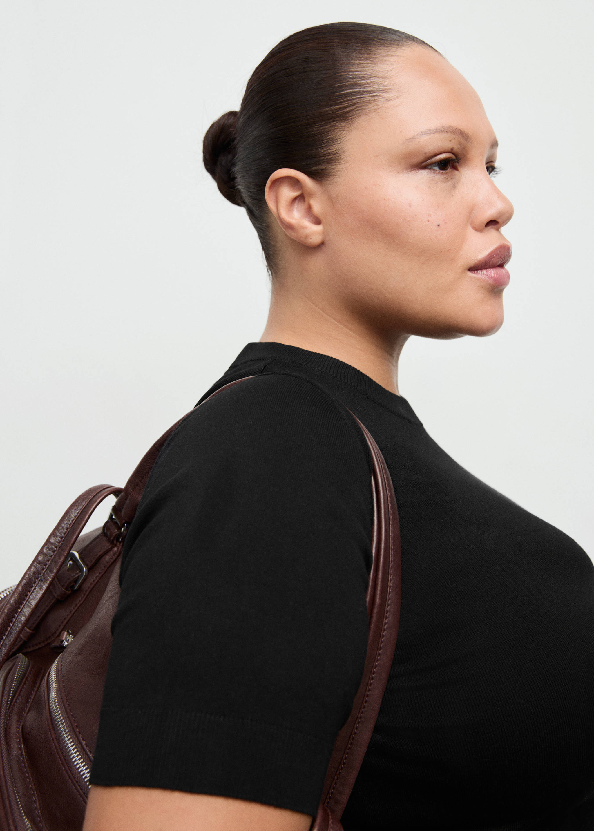 Short-sleeved fine-knit sweater - Details of the article 4