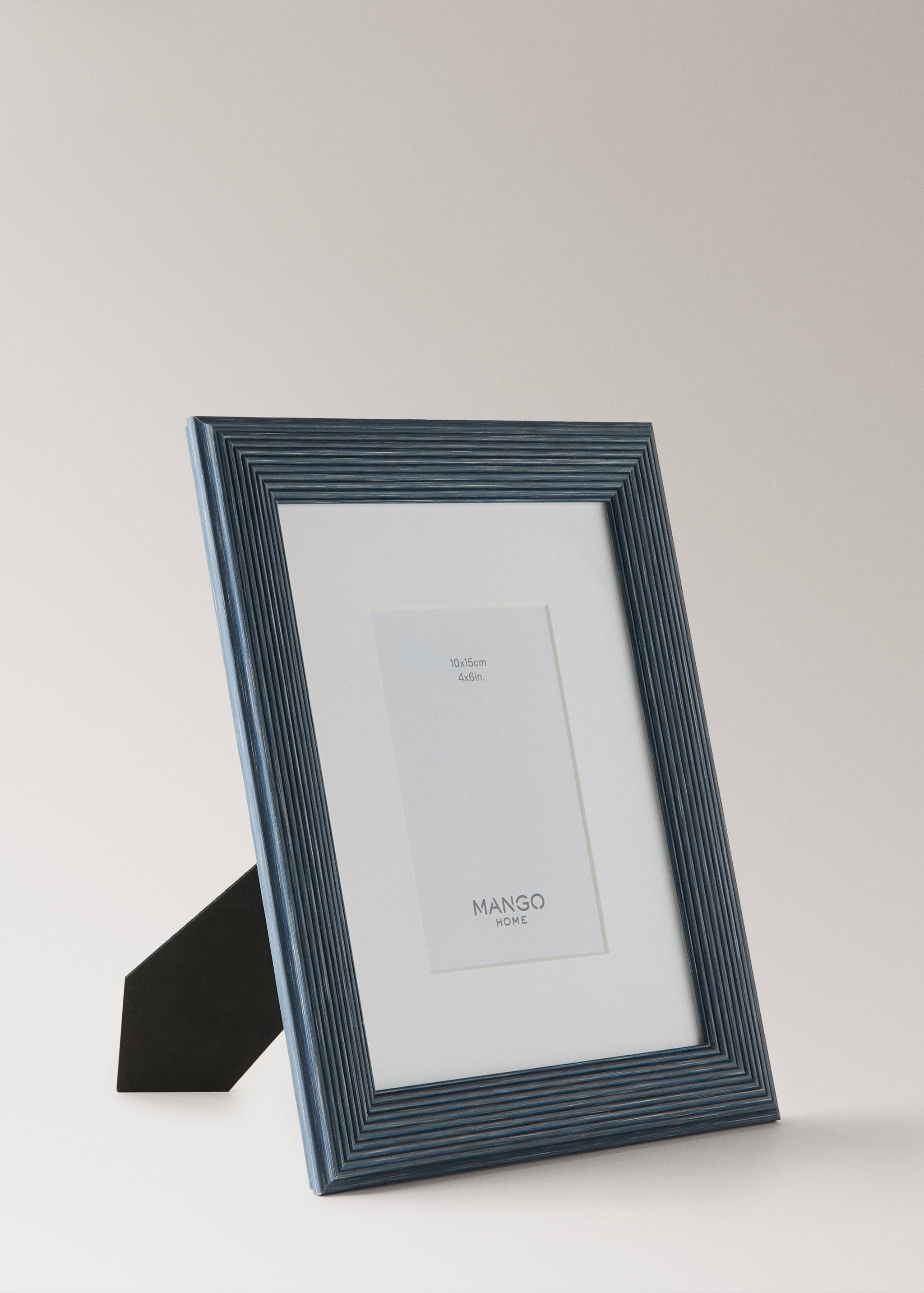Medium recycled material frame - Details of the article 1