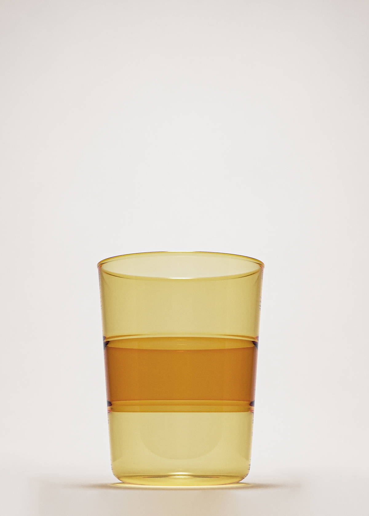 Two-tone borosilicate glass — Yellow