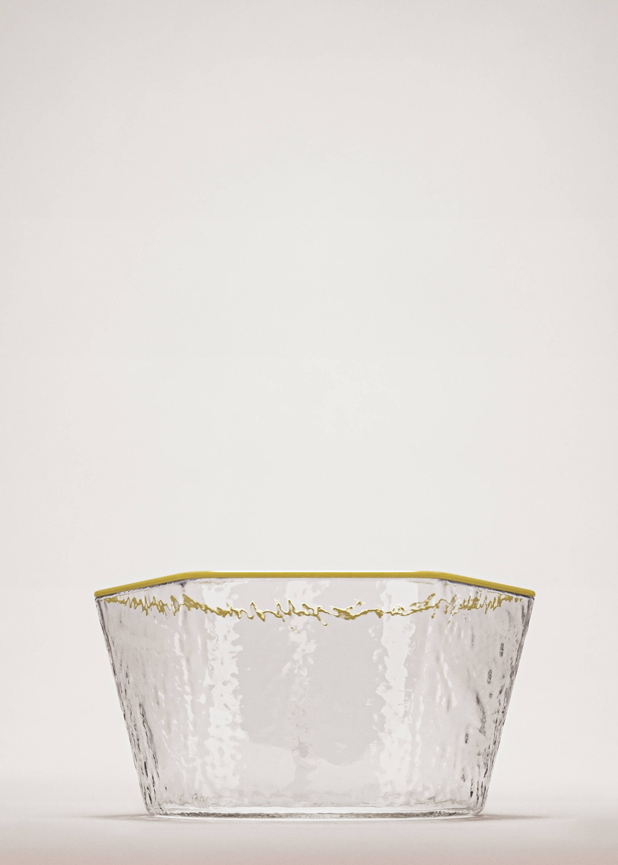 Borosilikatglas-Schale mit gehämmertem Rand in Farbe - Allgemeine Ansicht