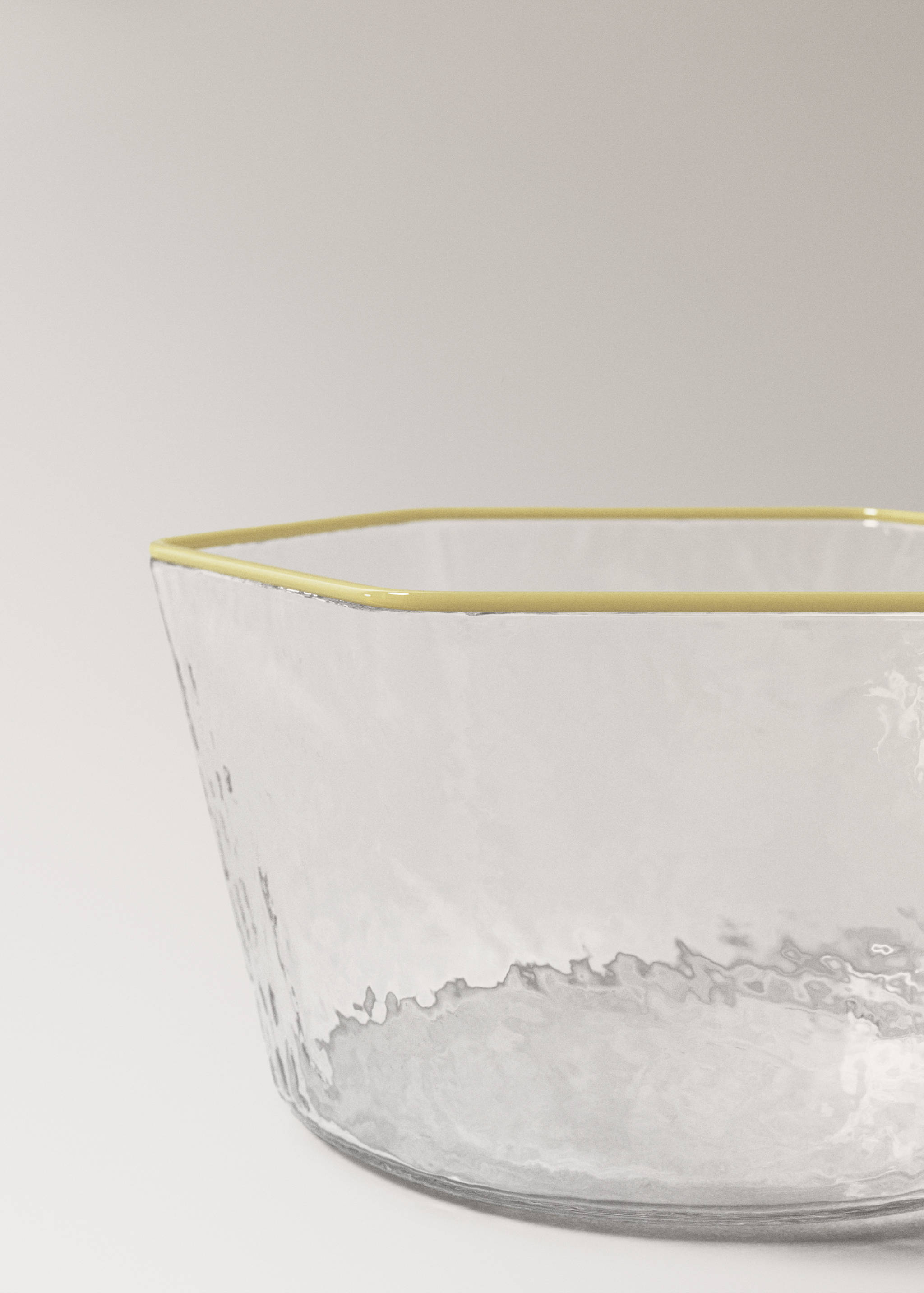 Borosilikatglas-Schale mit gehämmertem Rand in Farbe - Detail des Artikels 2