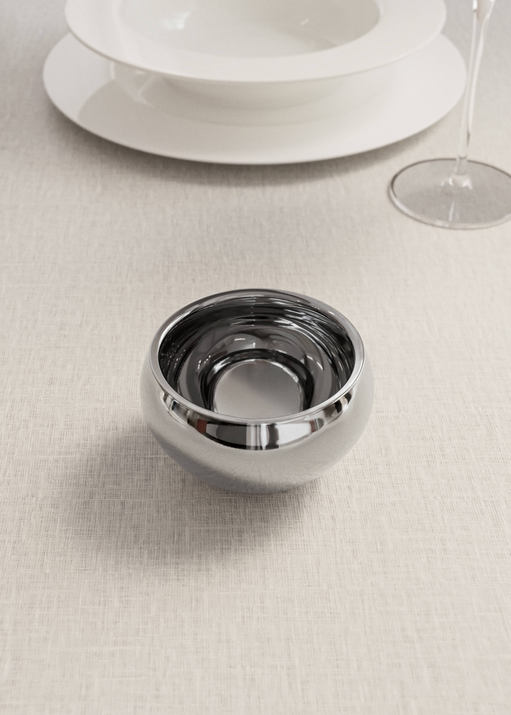 Small stainless steel bowl - General plane