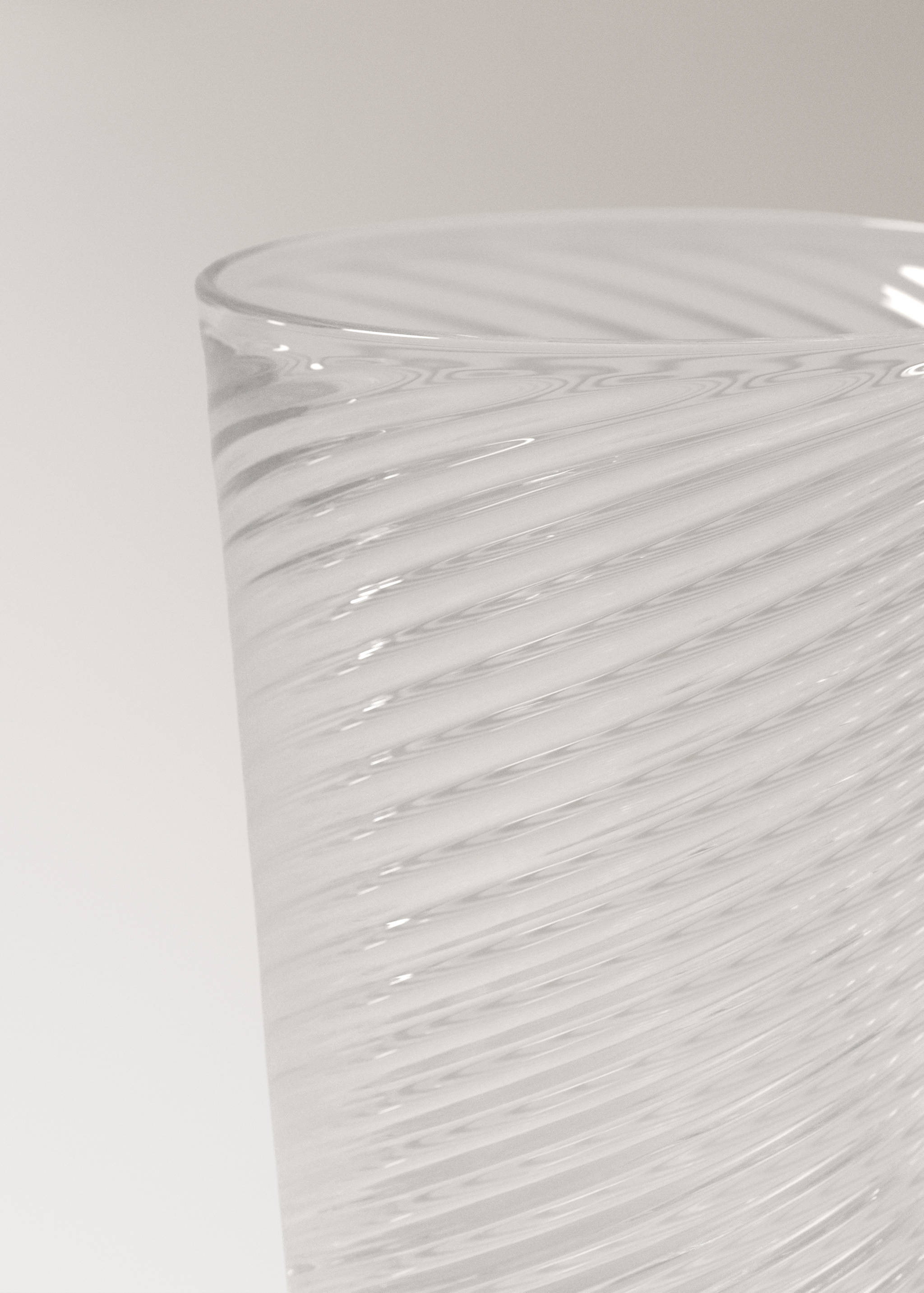 100% borosilicate glass tumbler with small embossed design - Details of the article 1