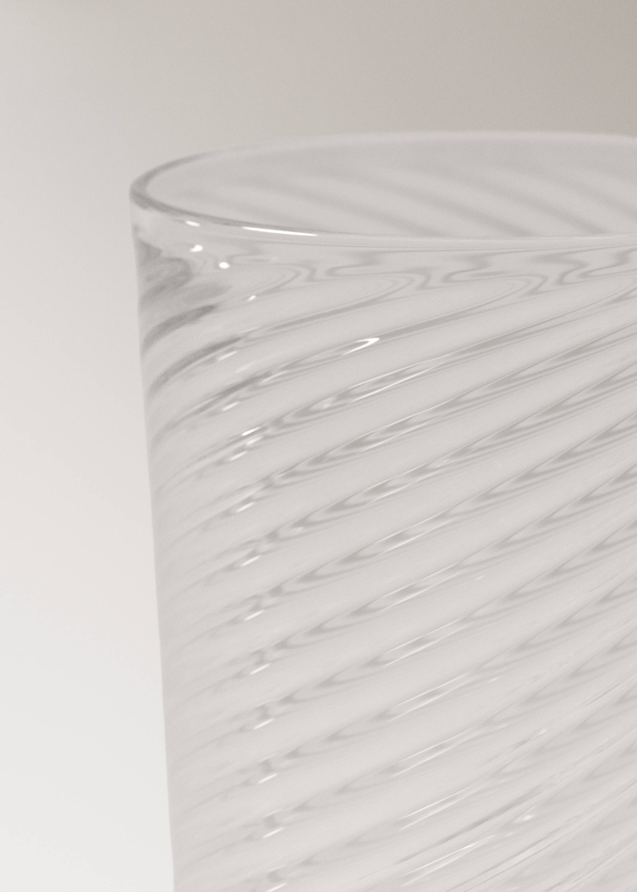 100% borosilicate glass vase with medium relief - Details of the article 1