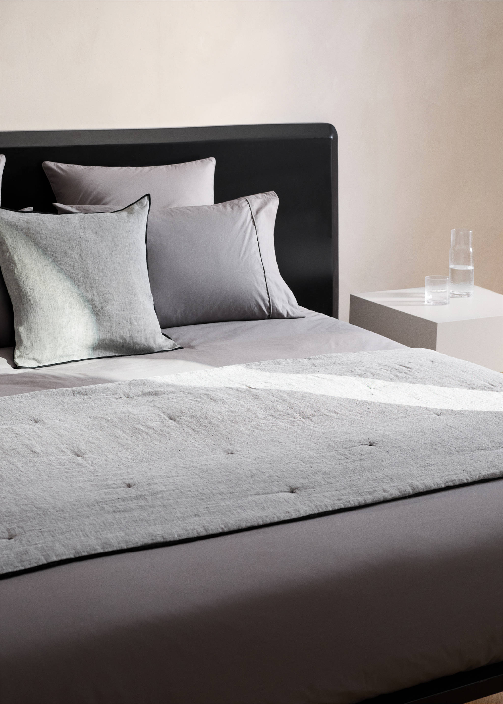 100% linen chambray bedspread - General plane, Dark Heather Grey. Ref: 27092921-00.