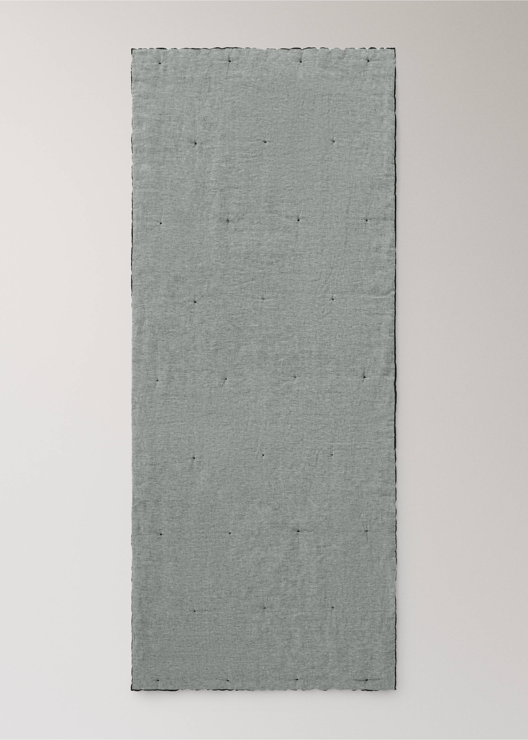 100% linen chambray bedspread - Details of the article 4, Dark Heather Grey. Ref: 27092921-00.