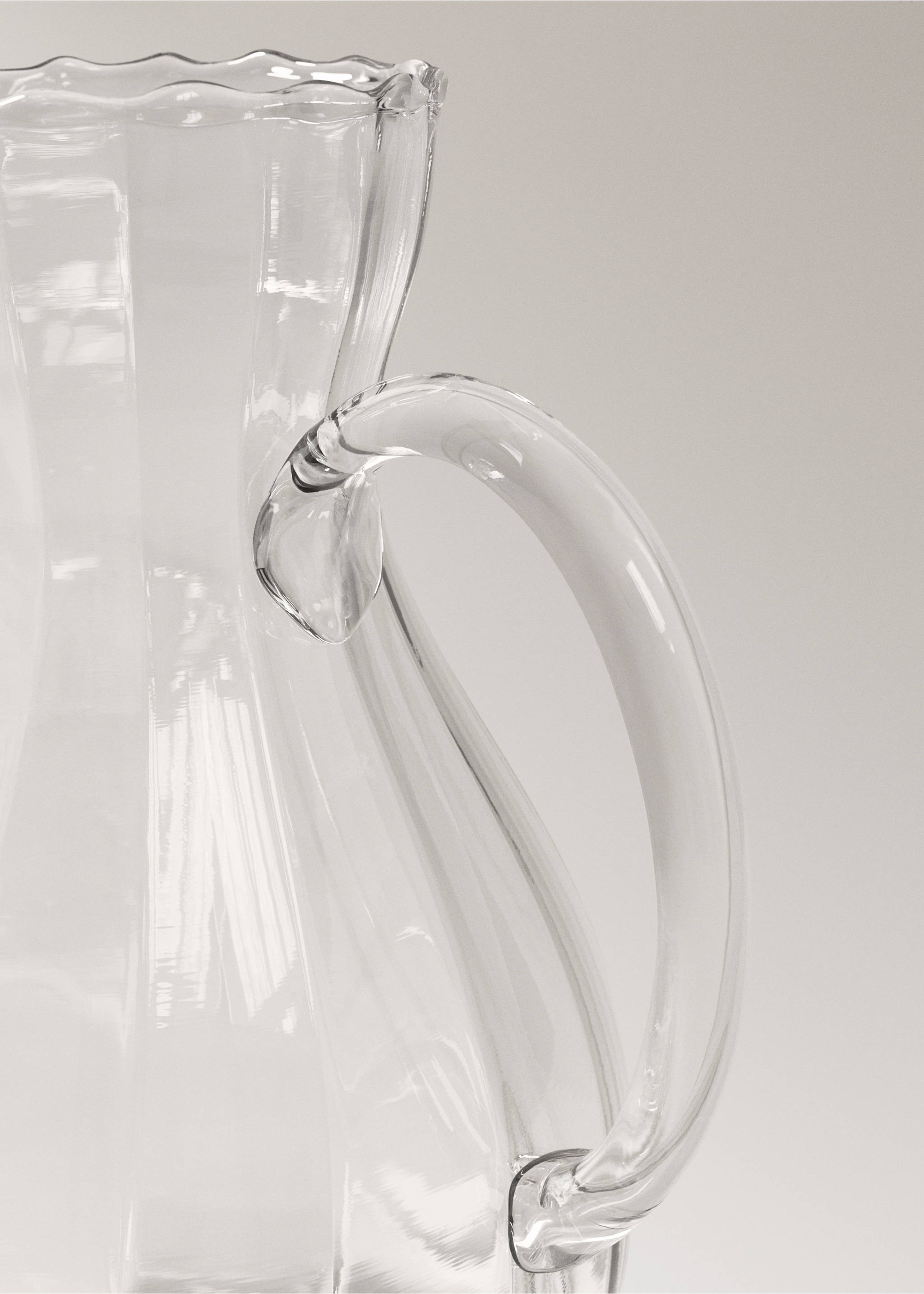 Nieregularny szklany dzbanek - Szczegóły artykułu 2, Lodowy szary. Ref: 27092923-00.