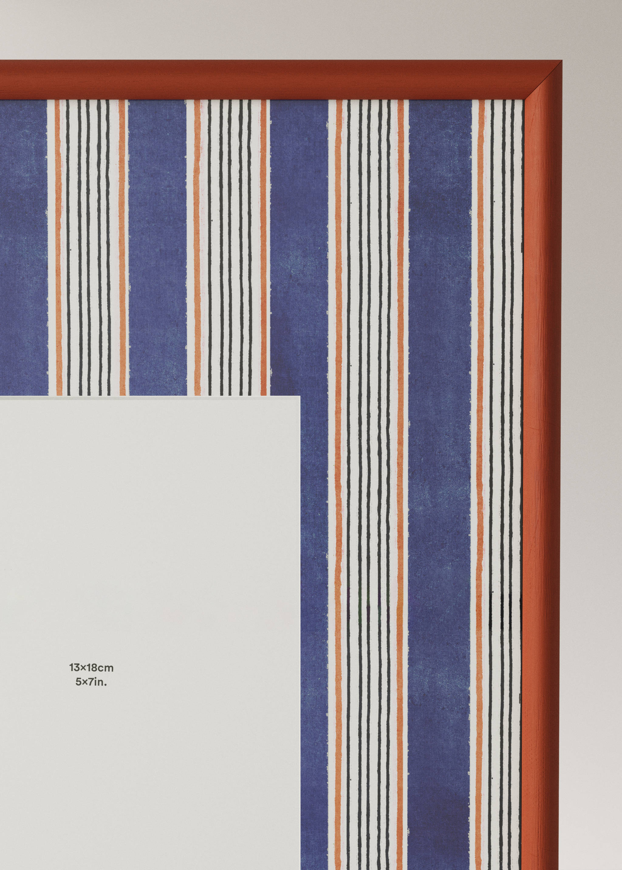 Medium wood frame with lines - Details of the article 1