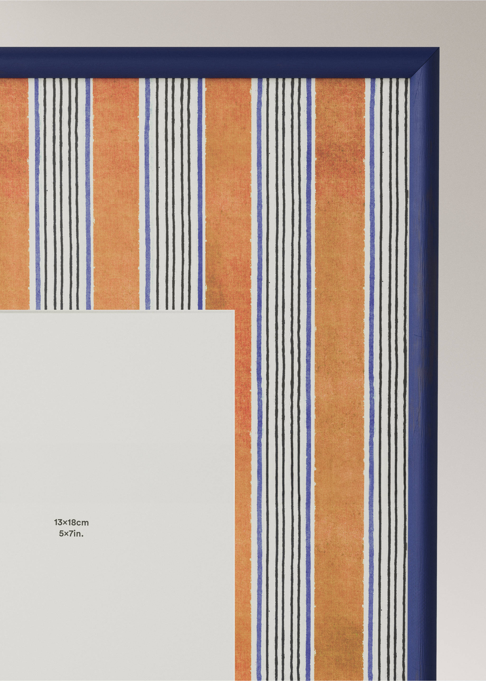 Medium wood frame with lines - Details of the article 1, Vibrant blue. Ref: 27092934-00.