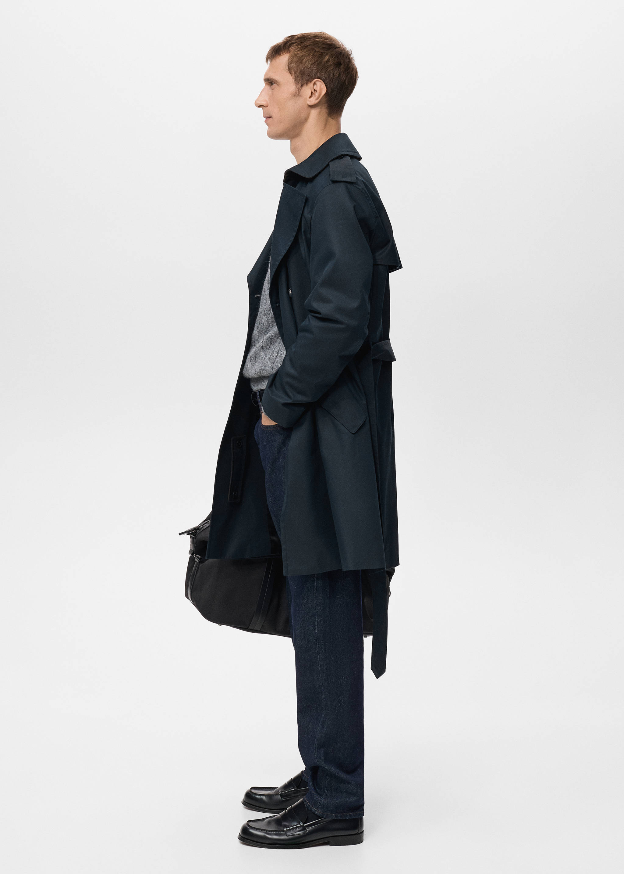 Water-repellent belted trench coat - Details of the article 6