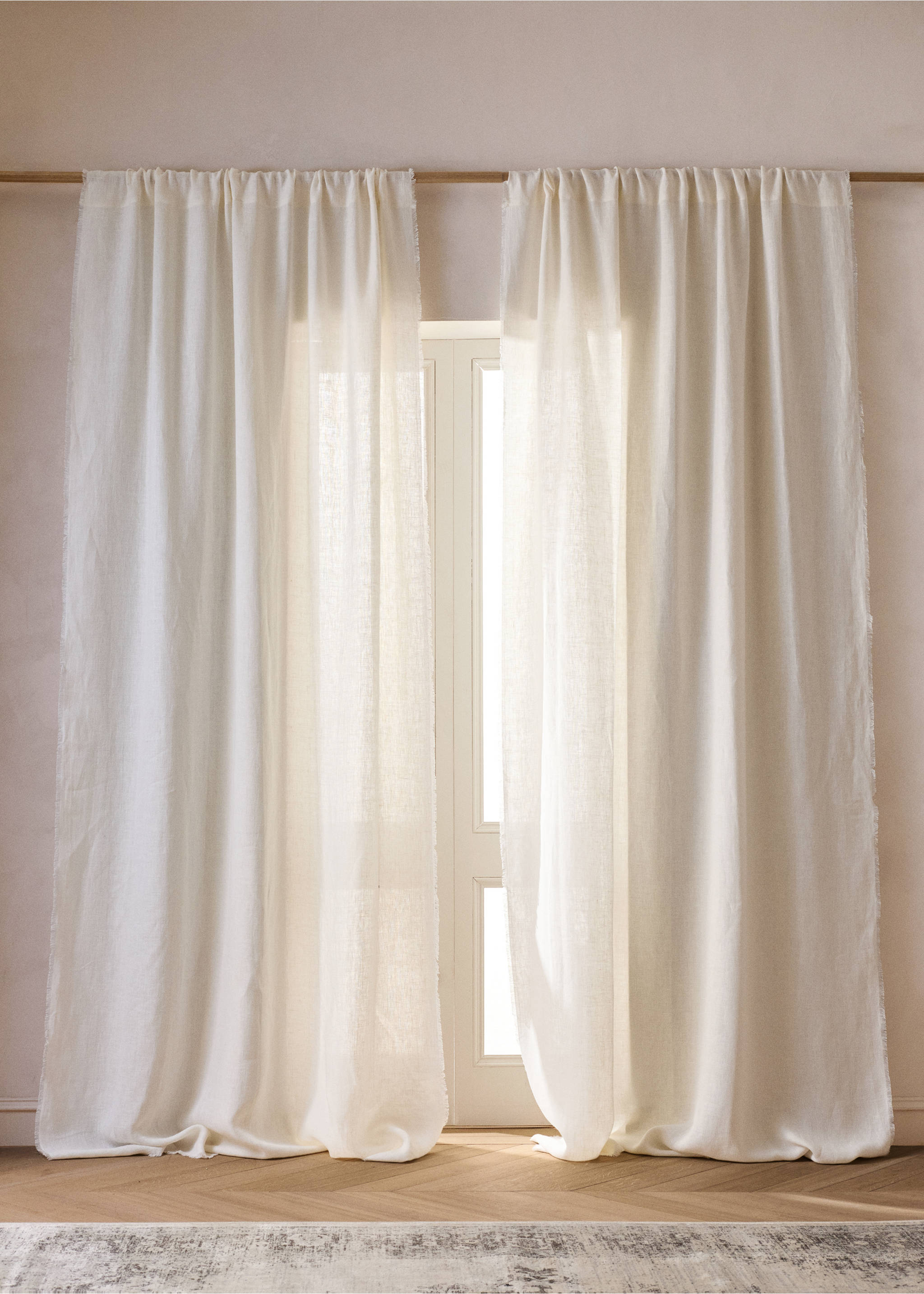 Linen curtain with frayed finish, medium opacity - General plane, Ecru. Ref: 27093278-00.