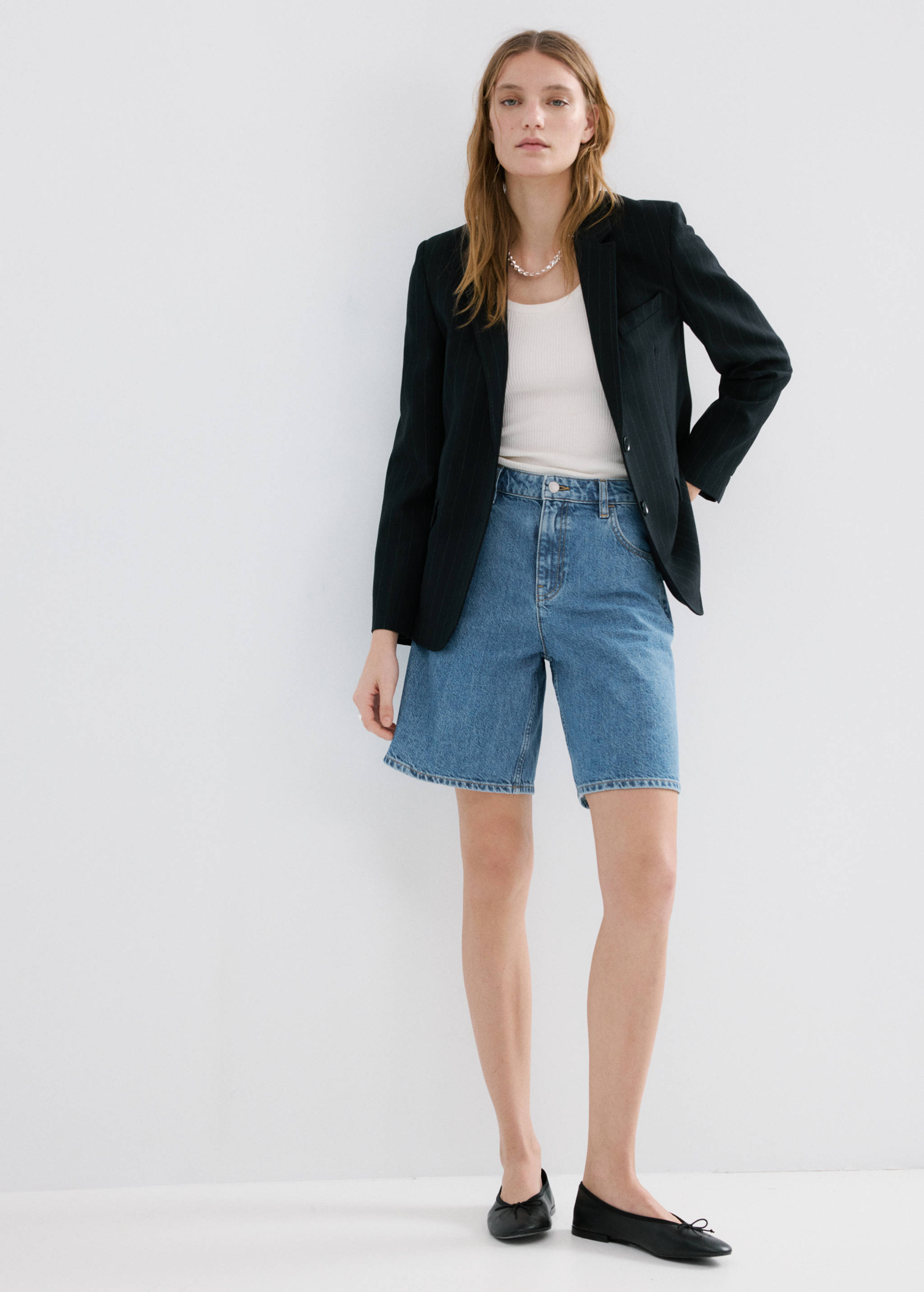 Bermudas denim rectas tiro alto - Plano general