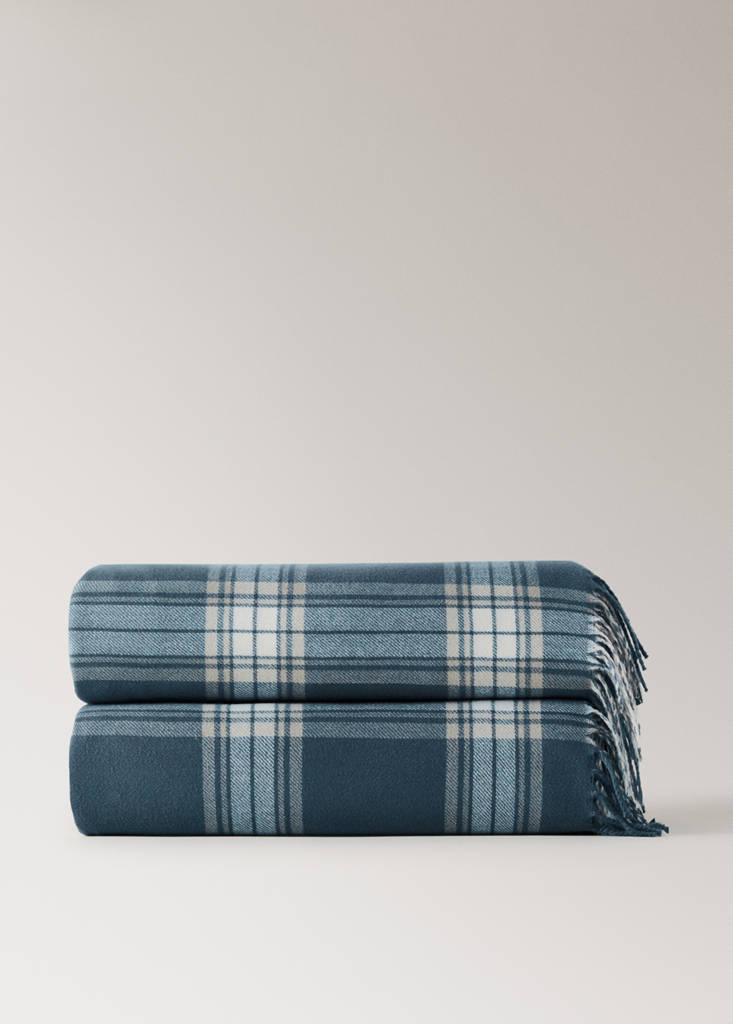 Soft plaid blanket — Indigo Blue