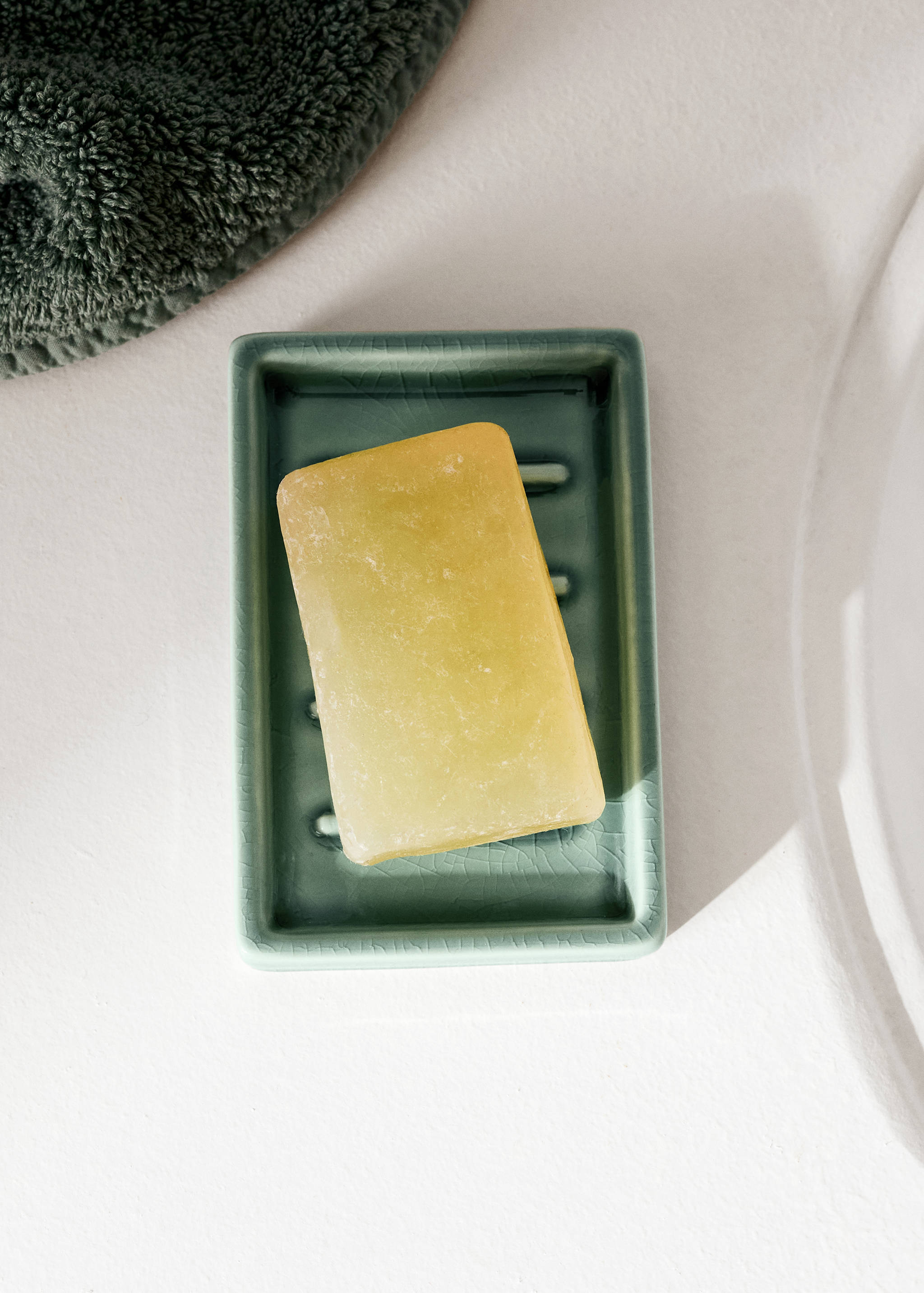 Crackled ceramic soap dish - General plane