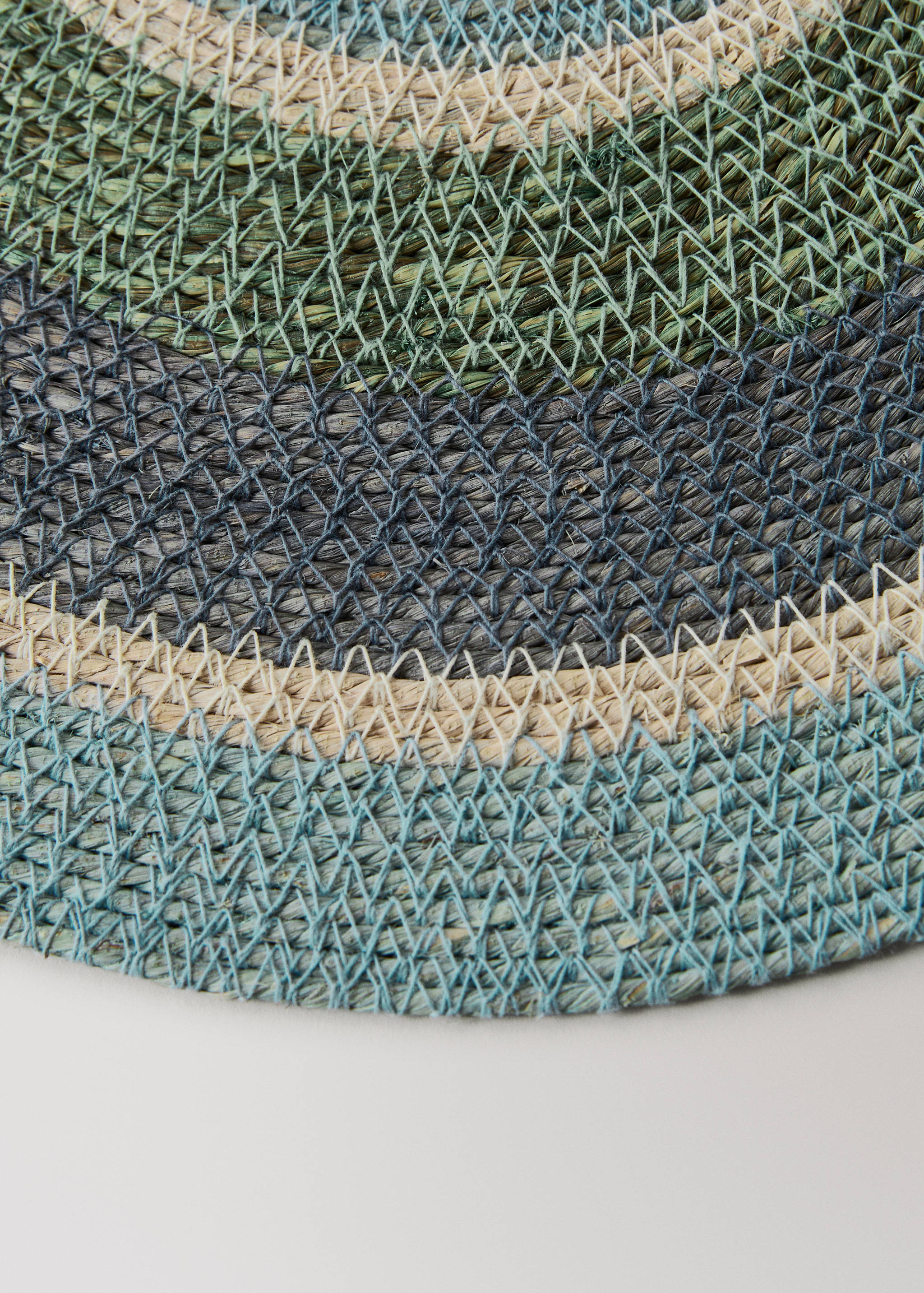 Round seagrass table mat - Details of the article 1