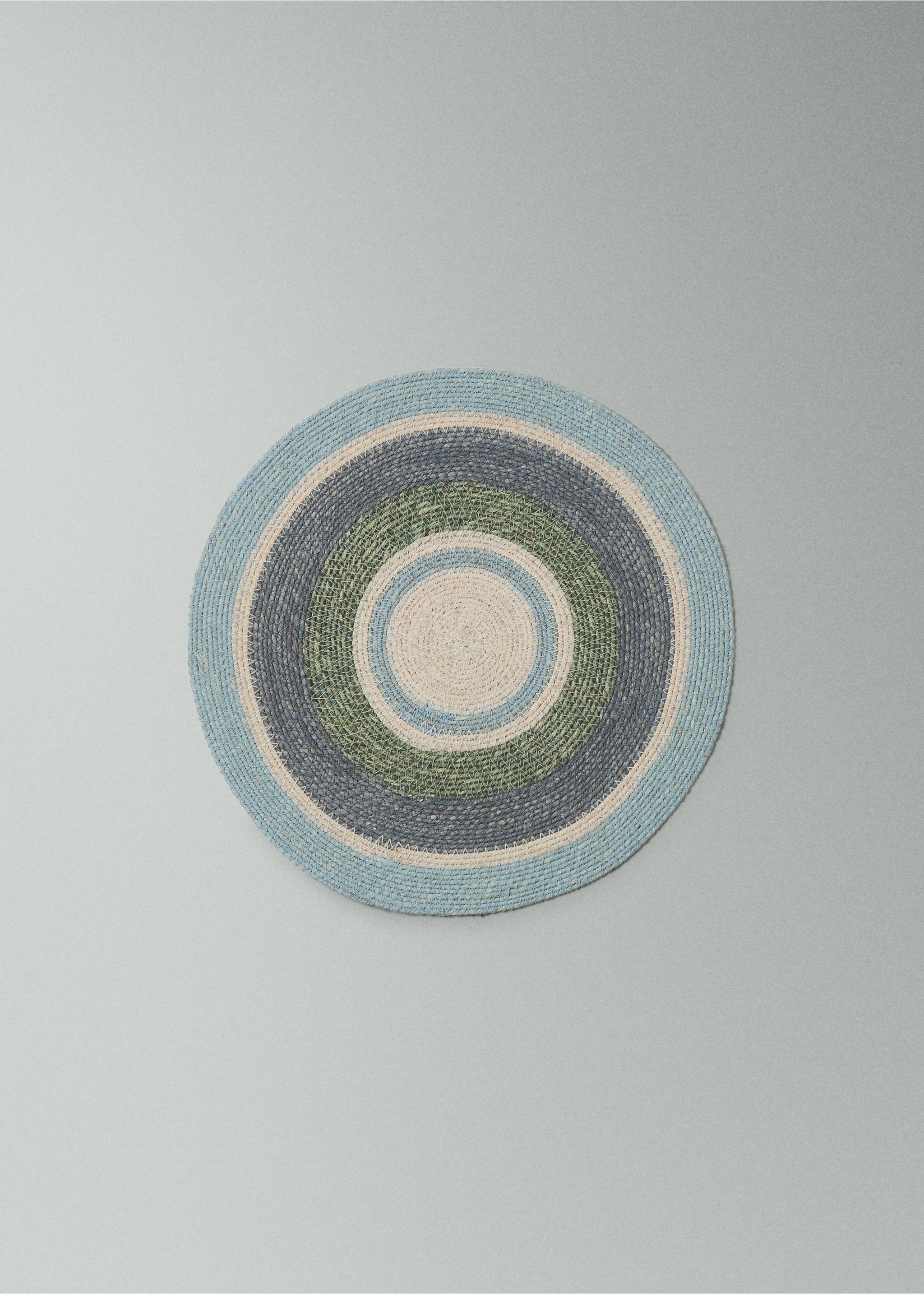 Yuvarlak seagrass Amerikan servis - Orta plan, Mavi. Ref: 27093287-00.