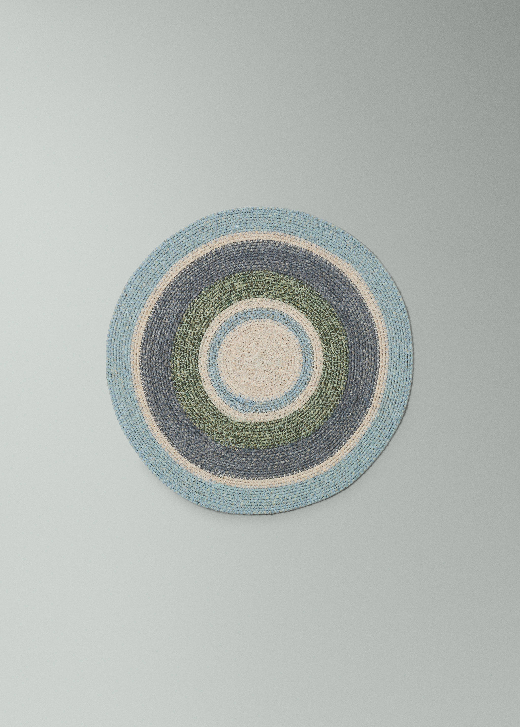 Kulaté prostírání z mořské trávy - Náhled ve středové rovině