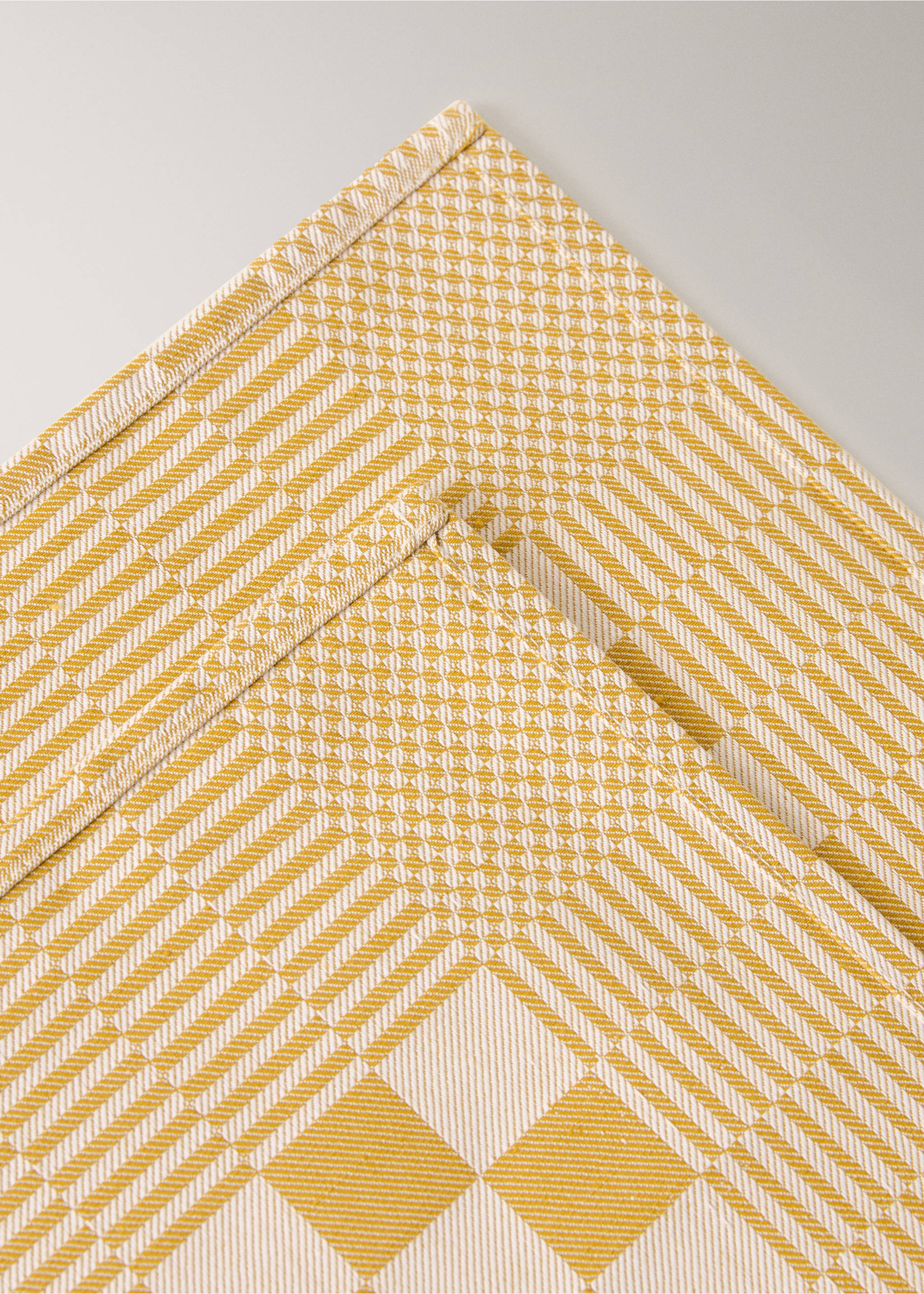Cotton checkered kitchen towels - Details of the article 1, Yellow. Ref: 27093294-00.