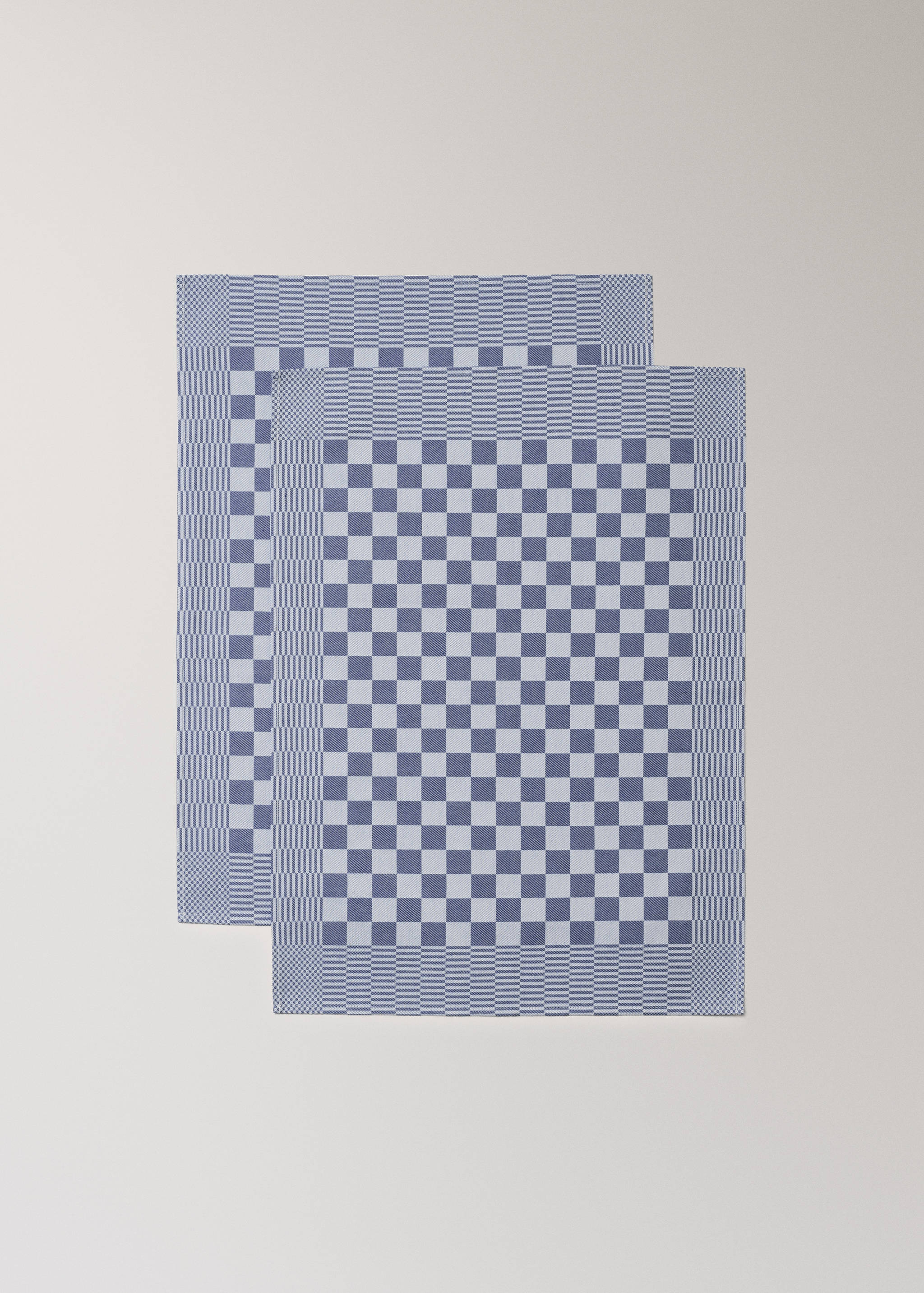 Cotton checkered kitchen towels - Details of the article 2