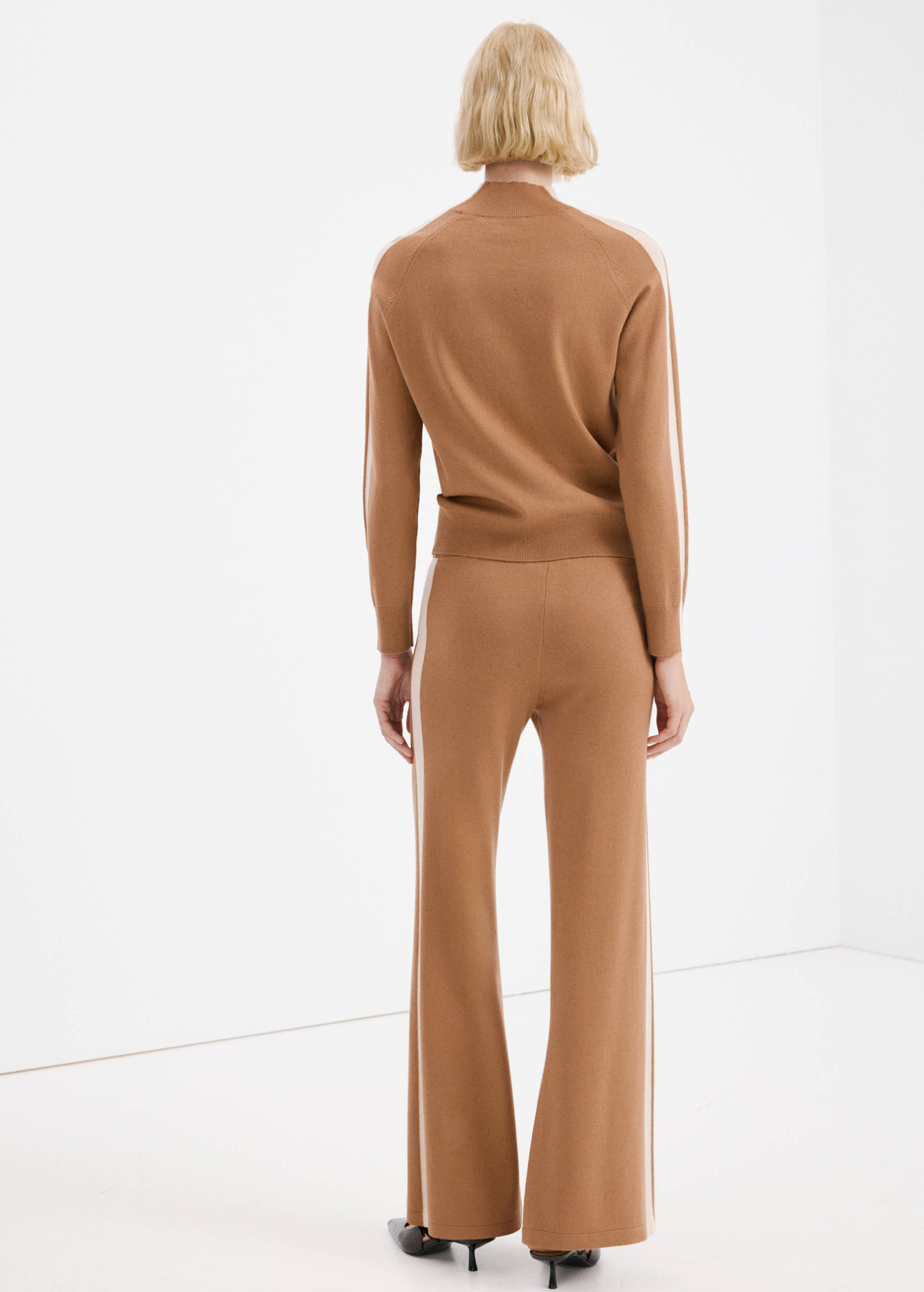 Contrast stripe knit trousers - Reverse of the article