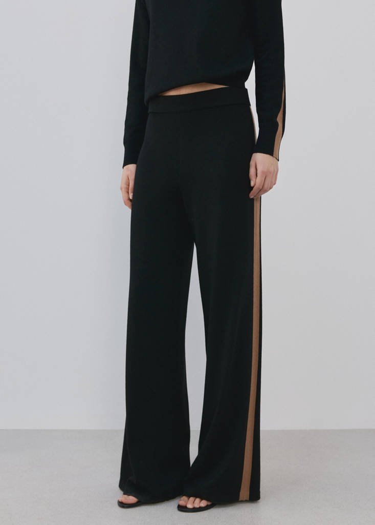 Contrast stripe knit trousers