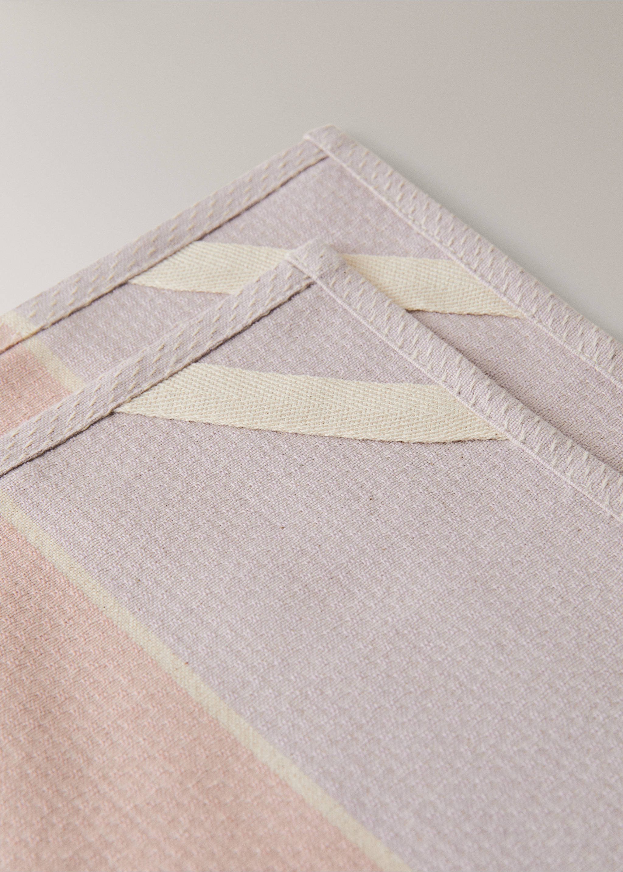 Waffle weave kitchen towels - Details of the article 2, Pink. Ref: 27093296-00.