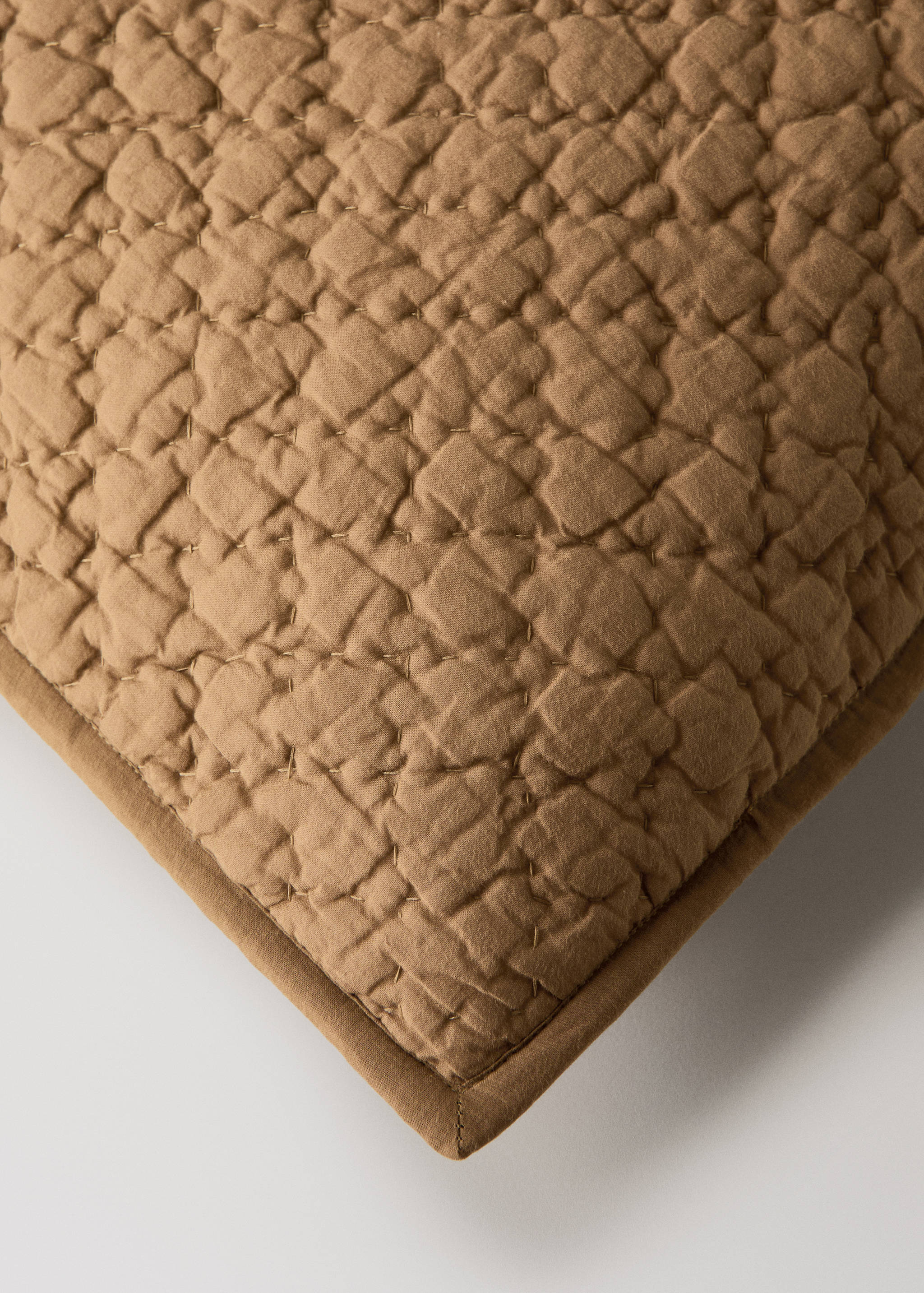 Cotton bed cushion cover with hand-stitched seams 50x50 cm - Details of the article 1