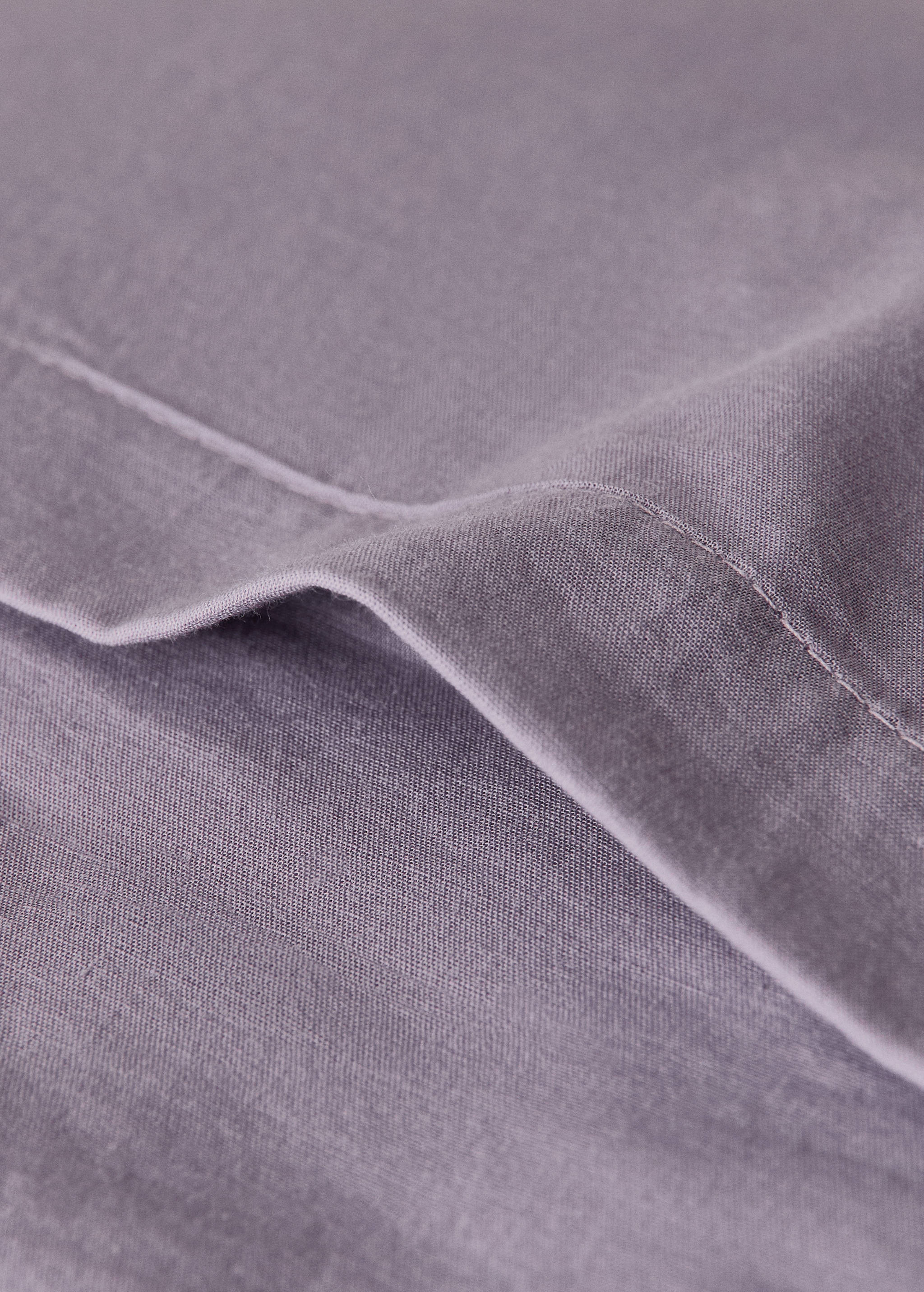 Cotton bed cushion cover with hand-stitched seams 50x50 cm - Details of the article 2