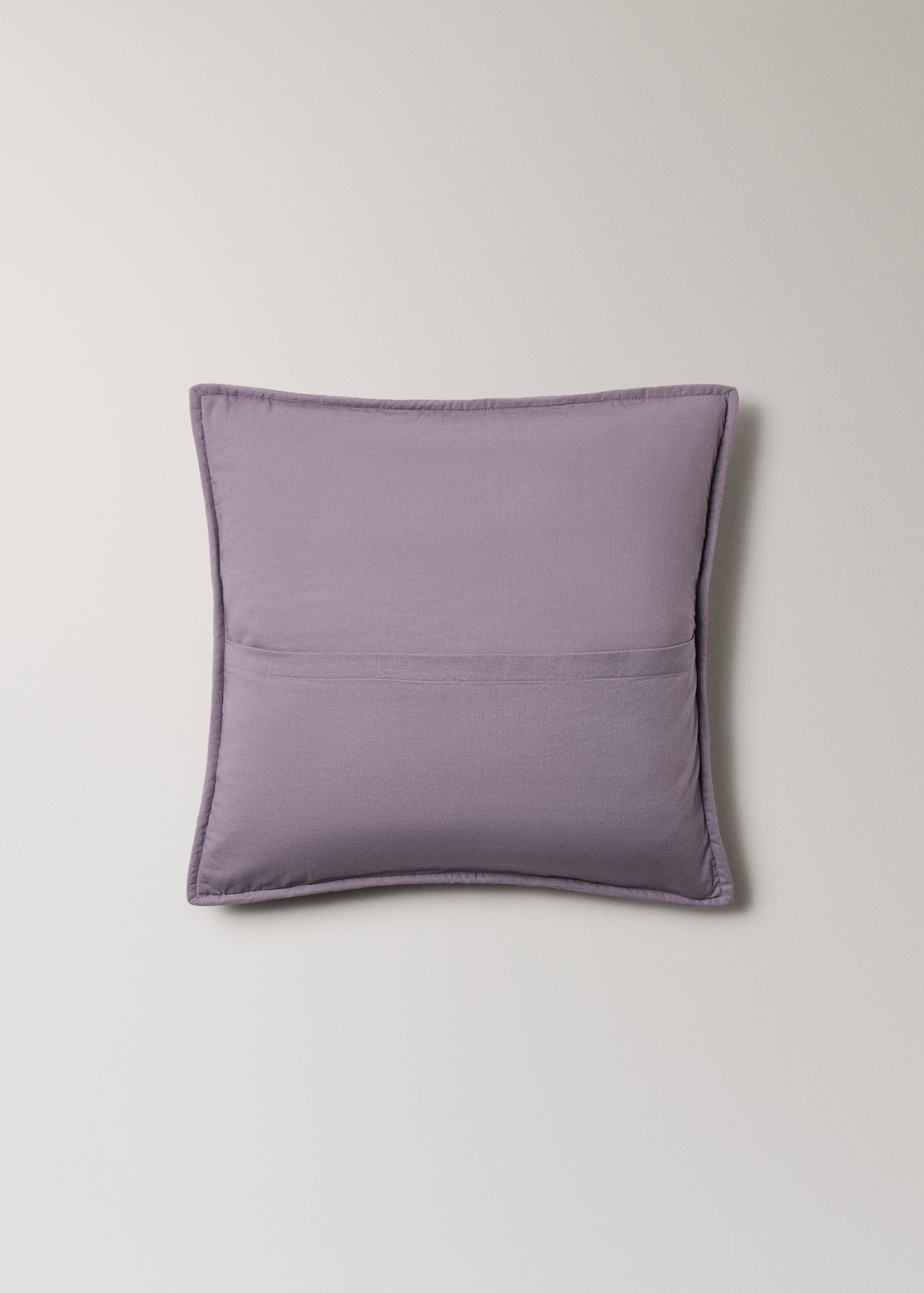 Cotton bed cushion cover with hand-stitched seams 50x50 cm - Details of the article 3