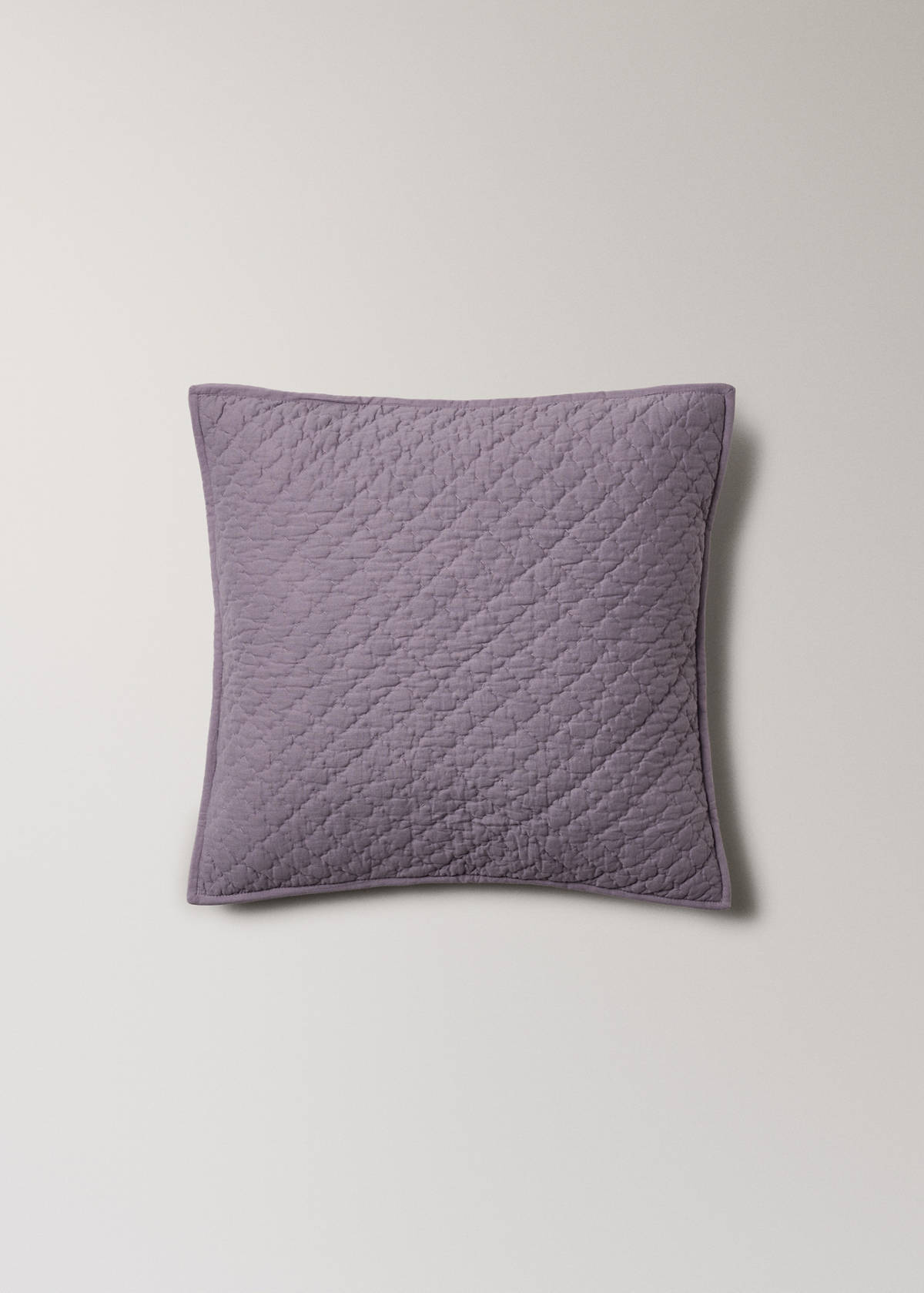 Cotton bed cushion cover with hand-stitched seams 50x50 cm — Lilac