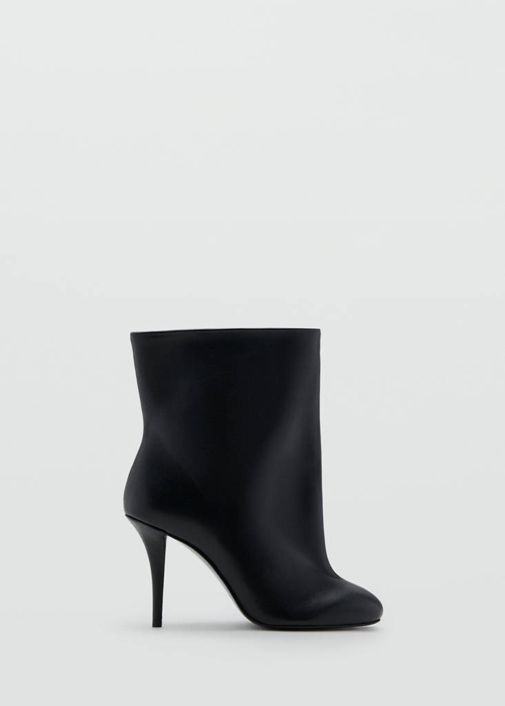 Wide shaft leather heeled boot — Black
