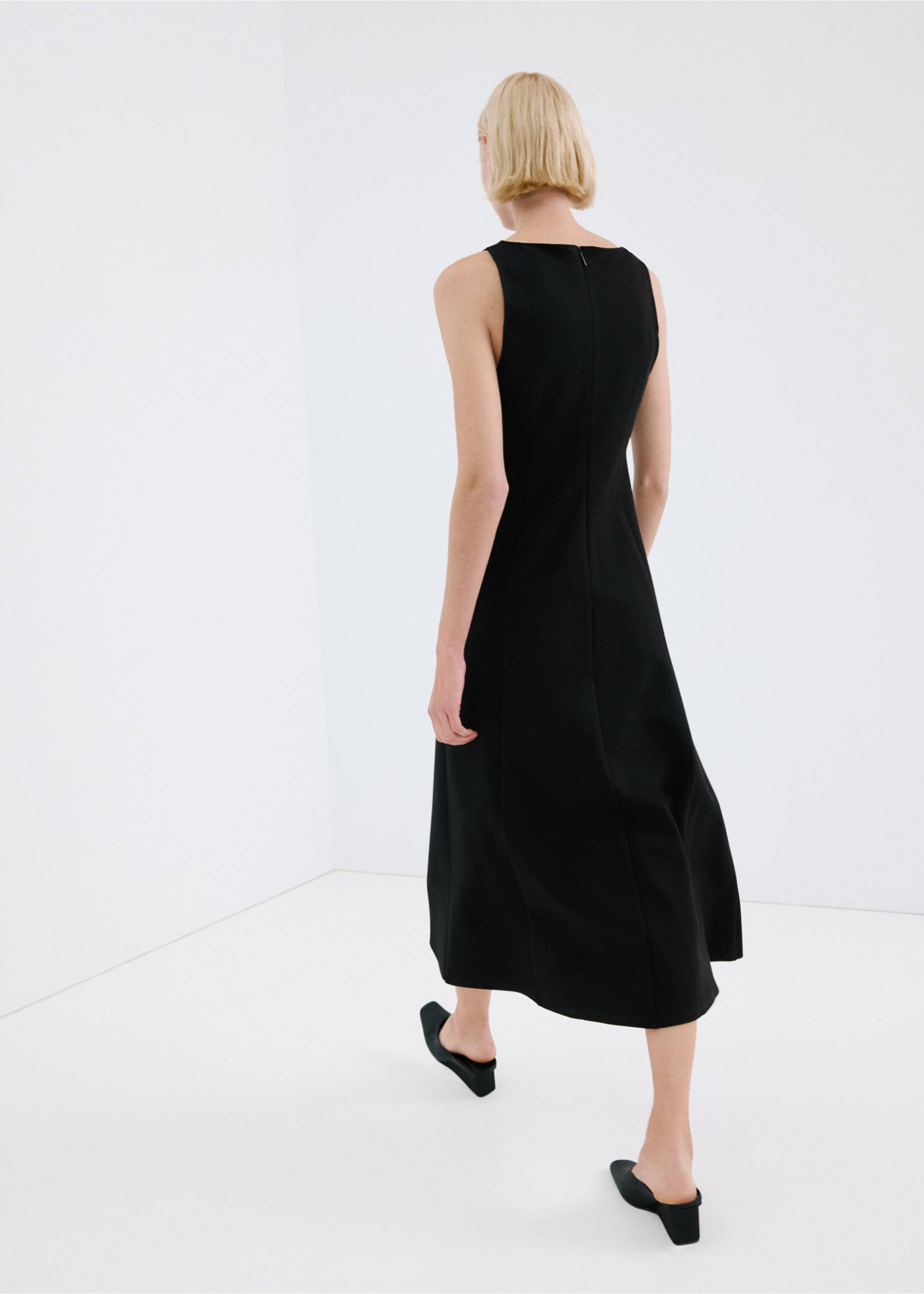 A-line dress with godets - Reverse of the article, Black. Ref: 27093303-00.