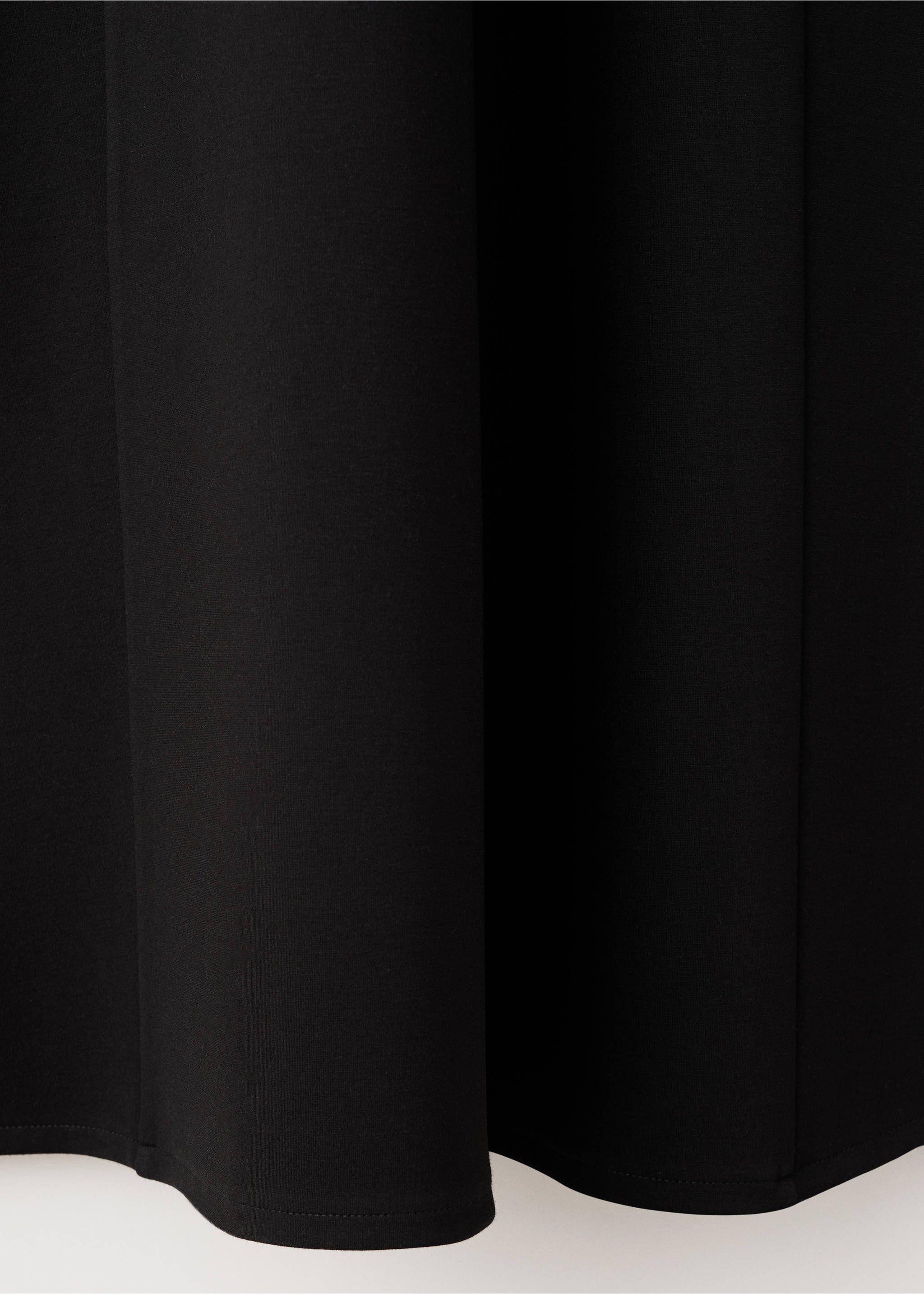 A-line dress with godets - Details of the article 8, Black. Ref: 27093303-00.