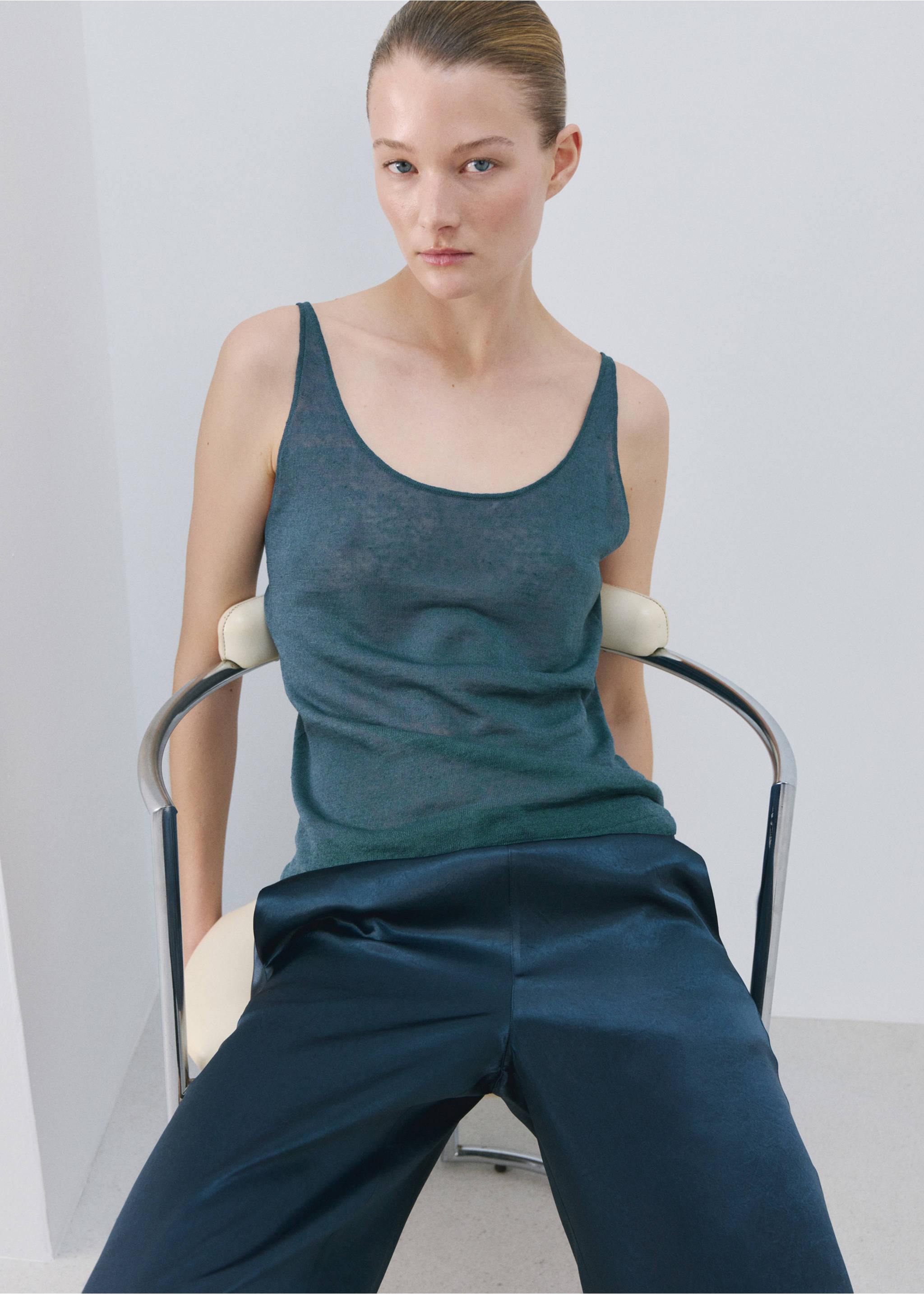 Linen knit top - Details of the article 2, Night Blue. Ref: 27093313-00.