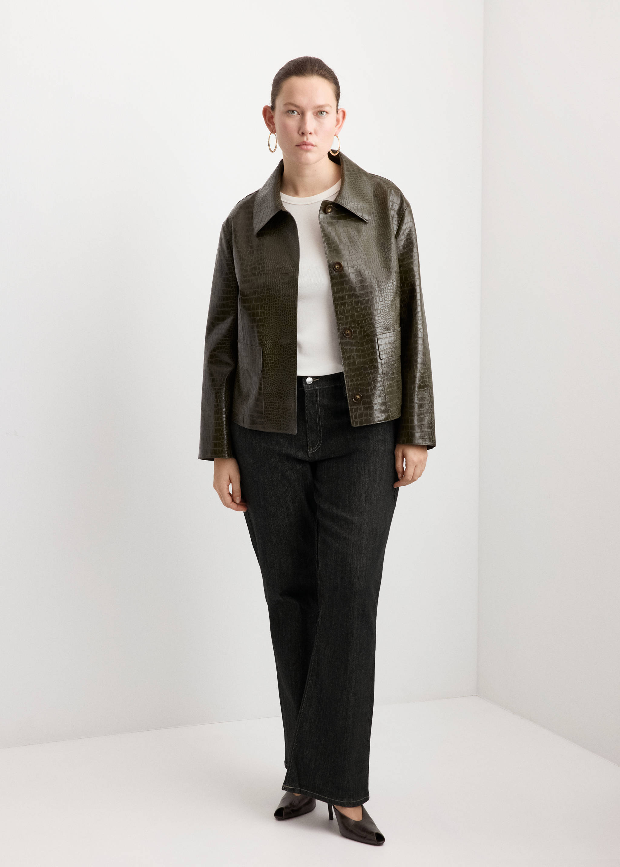 Flared-Jeans mit mittlerer Bundhöhe - Detail des Artikels 3