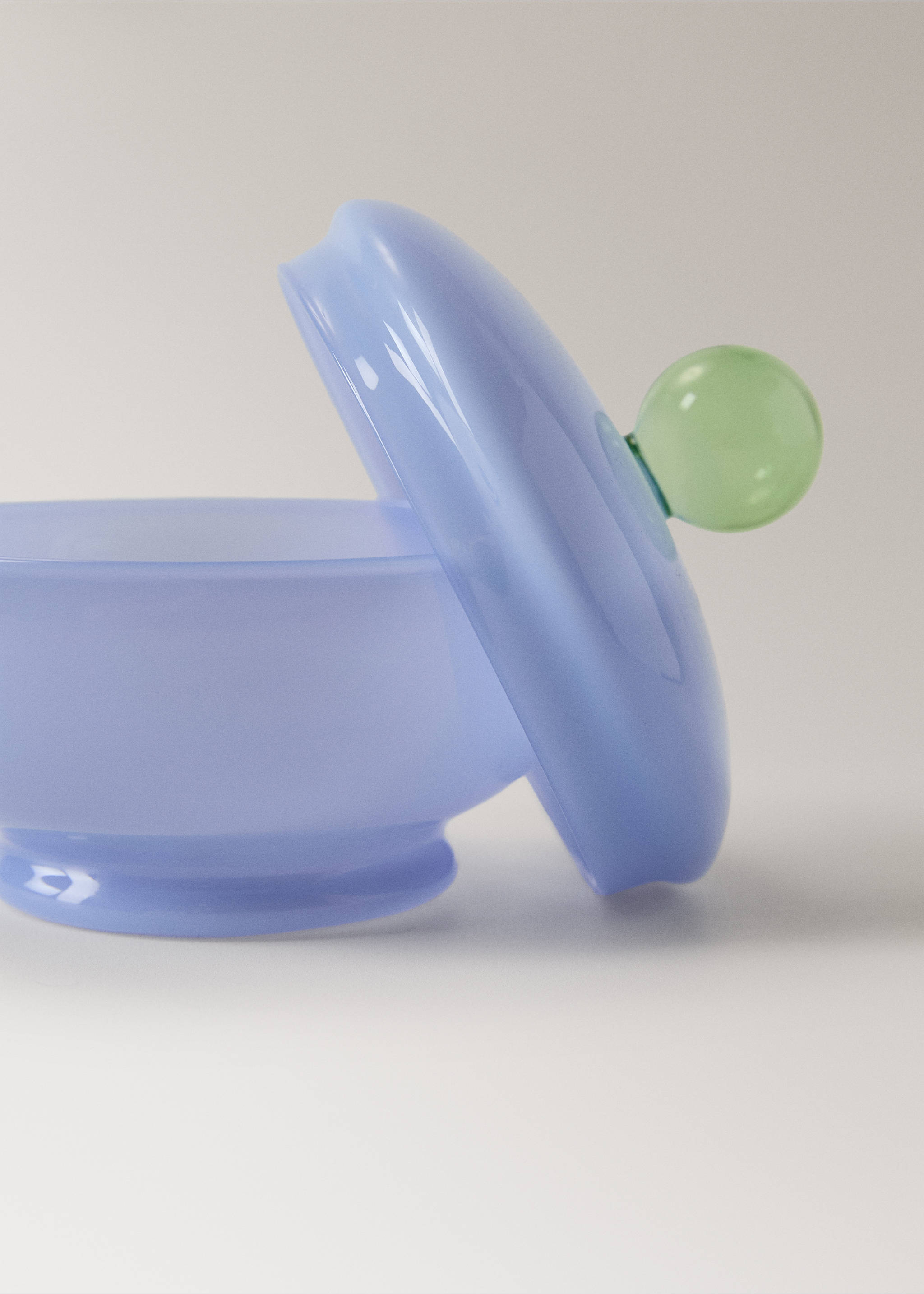 Baderomskrukke i farget borosilikatglass - Artikkeldetalj 2, Blå. Ref: 27093320-00.