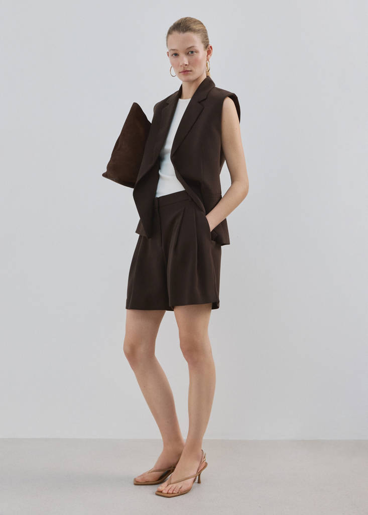 Straight mid-rise bermuda shorts — Brown