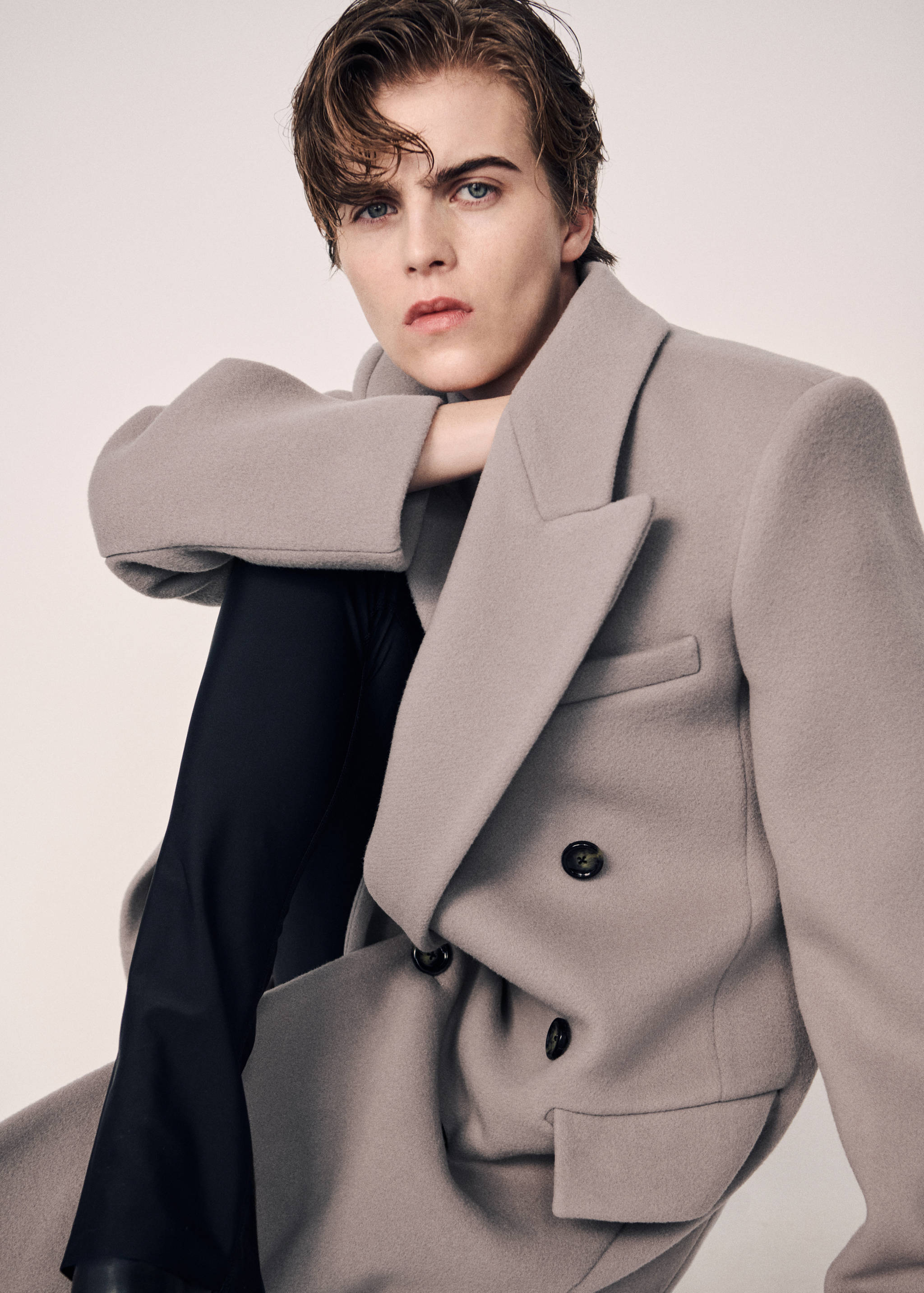 Double-breasted wool coat - Details of the article 3
