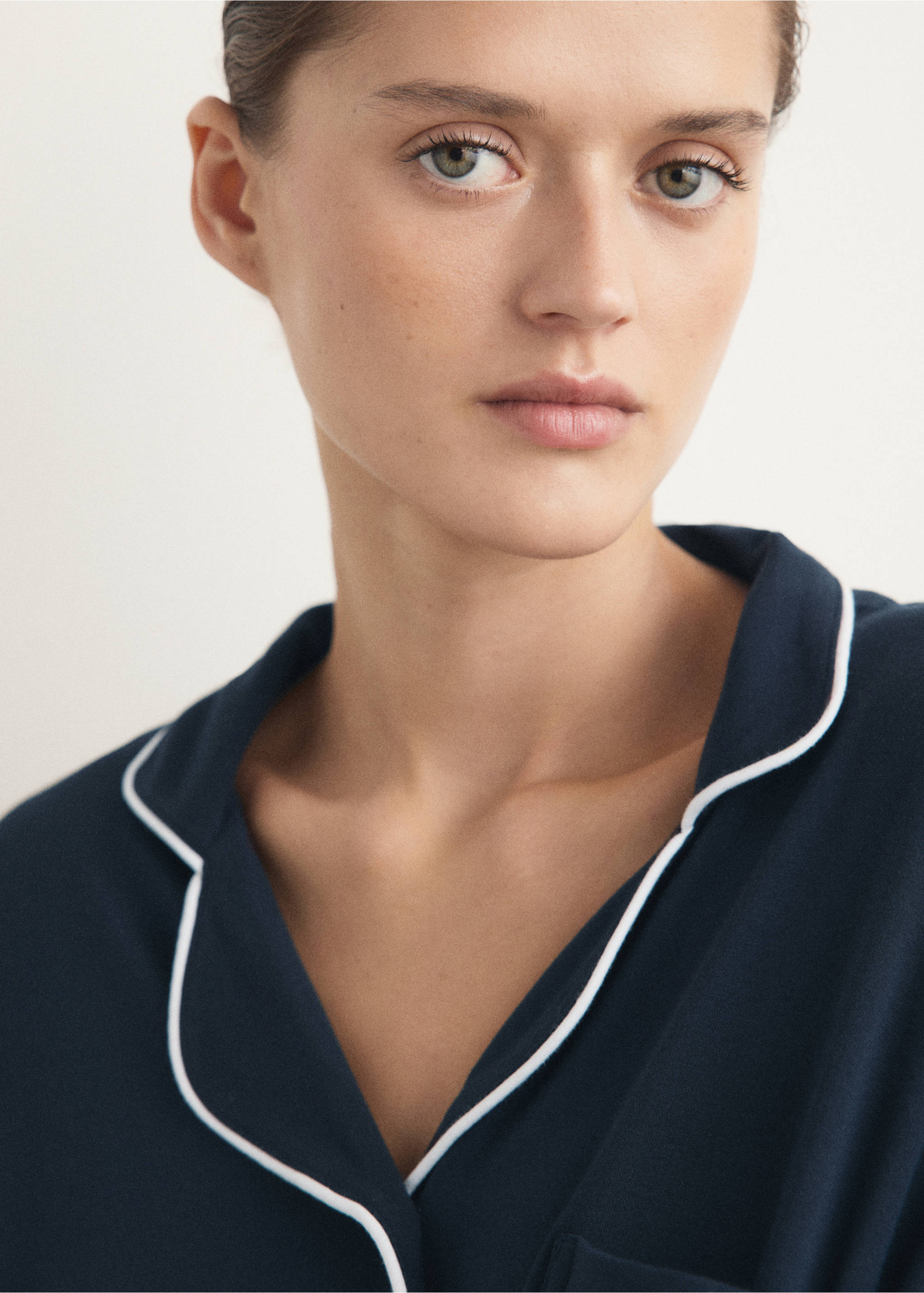 Two-piece pyjamas with piping - Details of the article 1, Indigo Blue. Ref: 27093329-00.