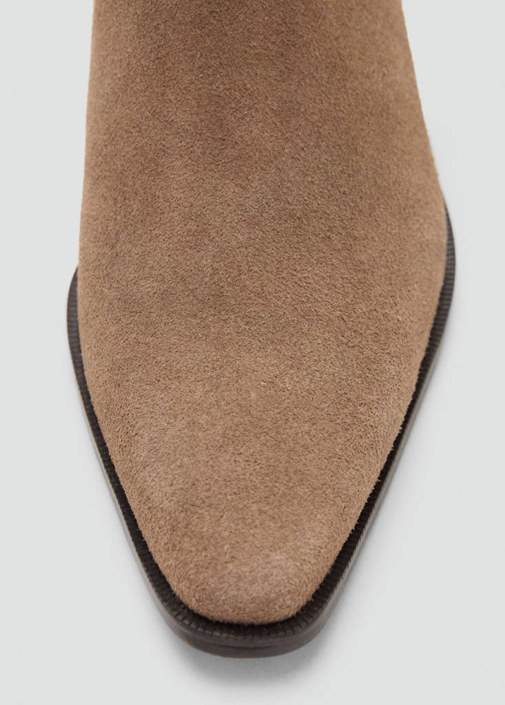 Suede leather ankle boots — Sand