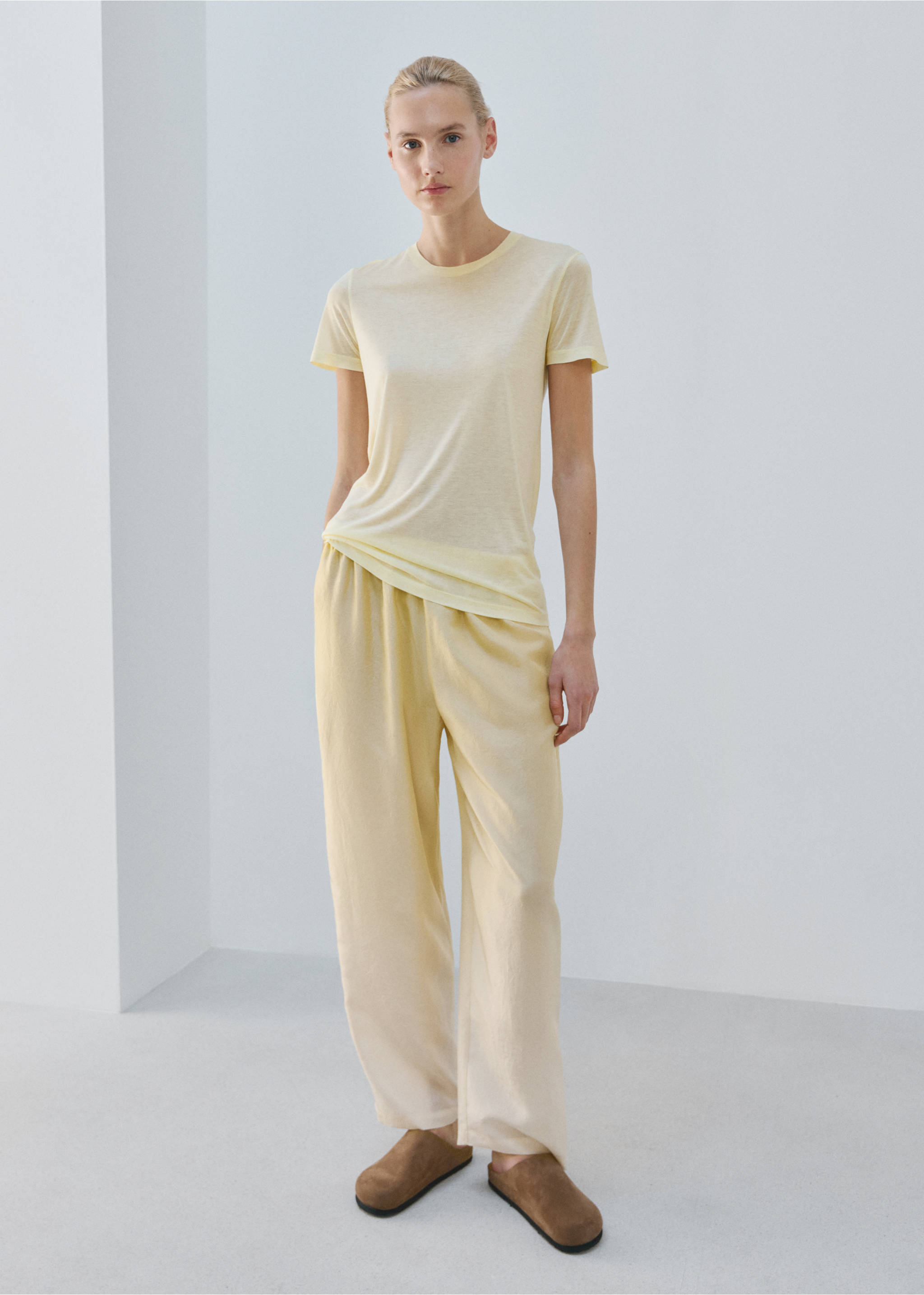 Micromodal short-sleeve T-shirt - General plane, Pastel Yellow. Ref: 27093338-00.