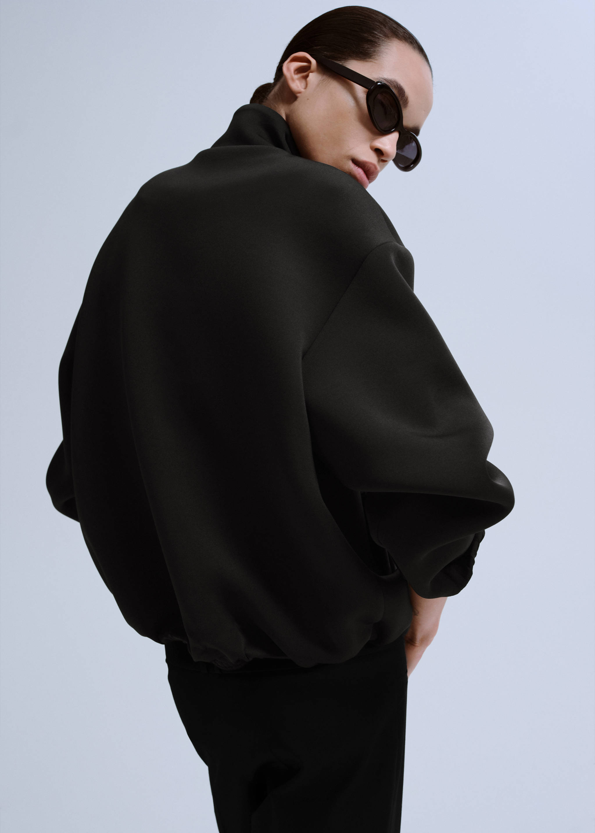 Oversized bomber jacket - Reverse of the article