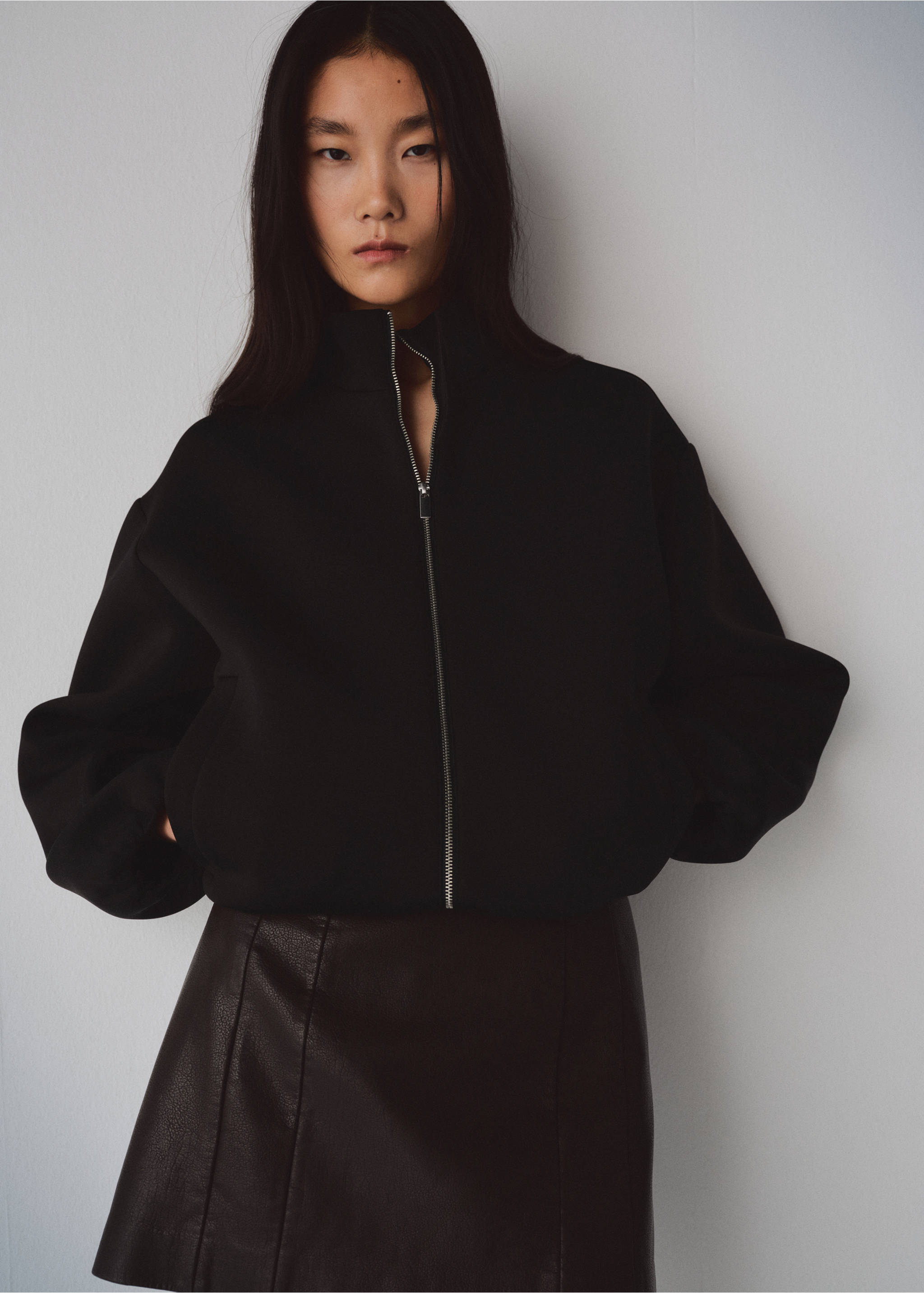 جاكيت بومبر كبير الحجم - رؤية وسط, أسود. Ref: 27093342-01.