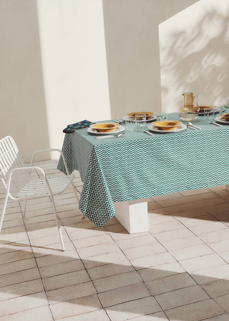 Vichy check cotton tablecloth for 8 to 10 guests — Green